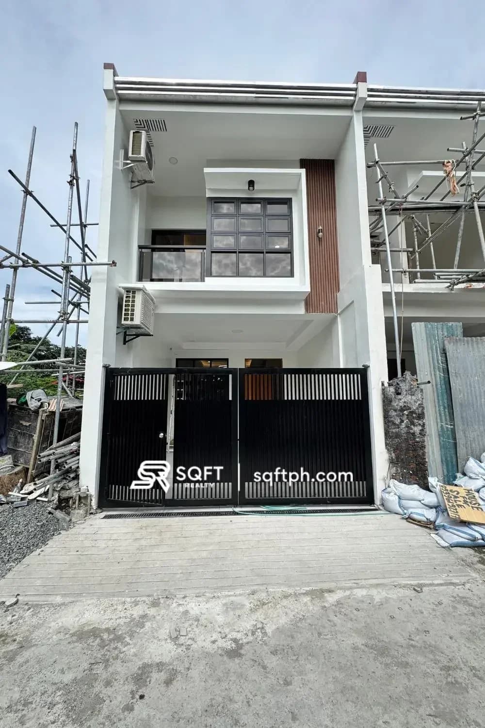 Sophisticated Brand New 4-Bedroom Townhouse For Sale in Sun Valley Parañaque City