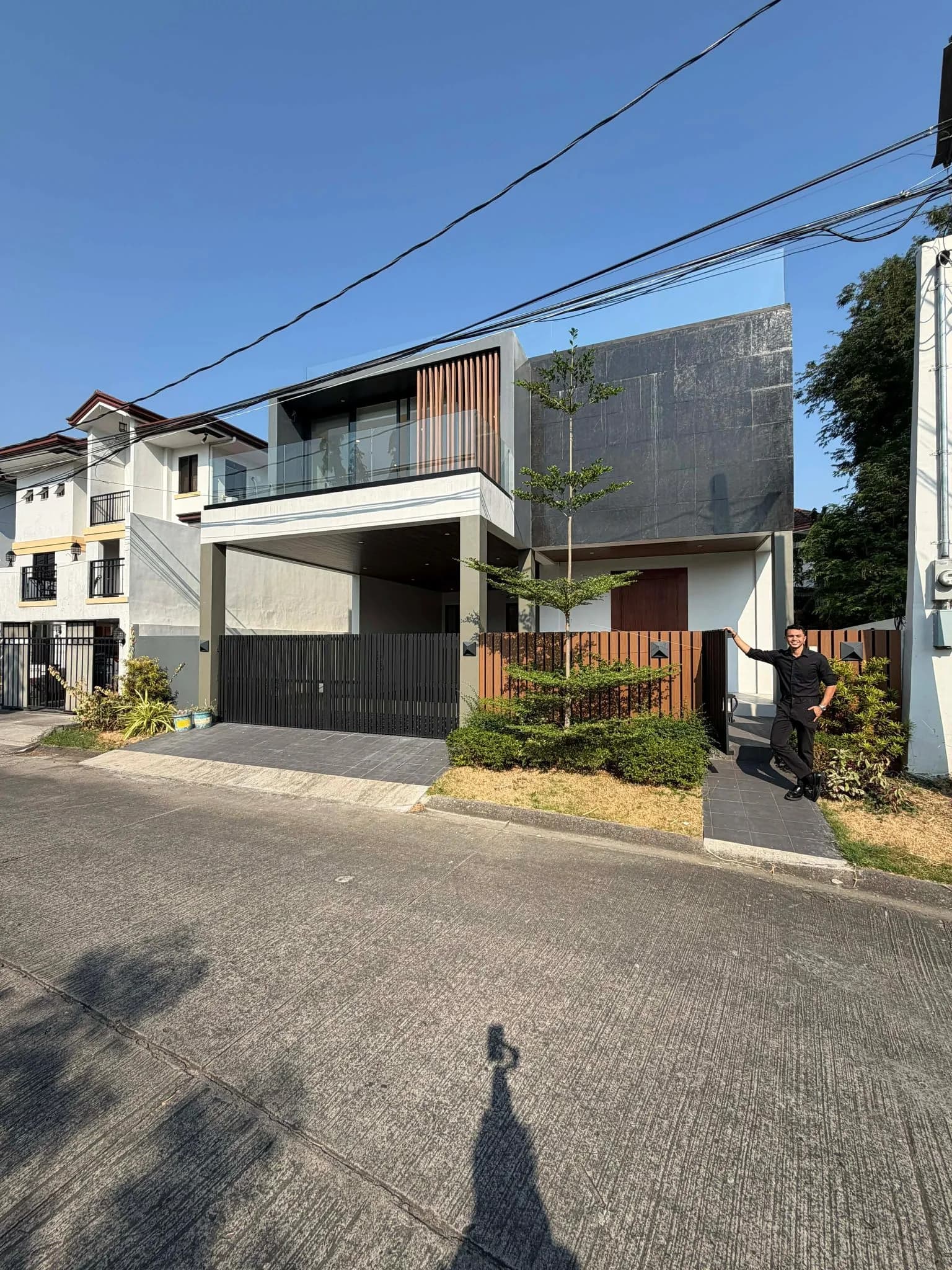 Newly Renovated Modern 5BR House and Lot For Sale in BF Homes, Parañaque City