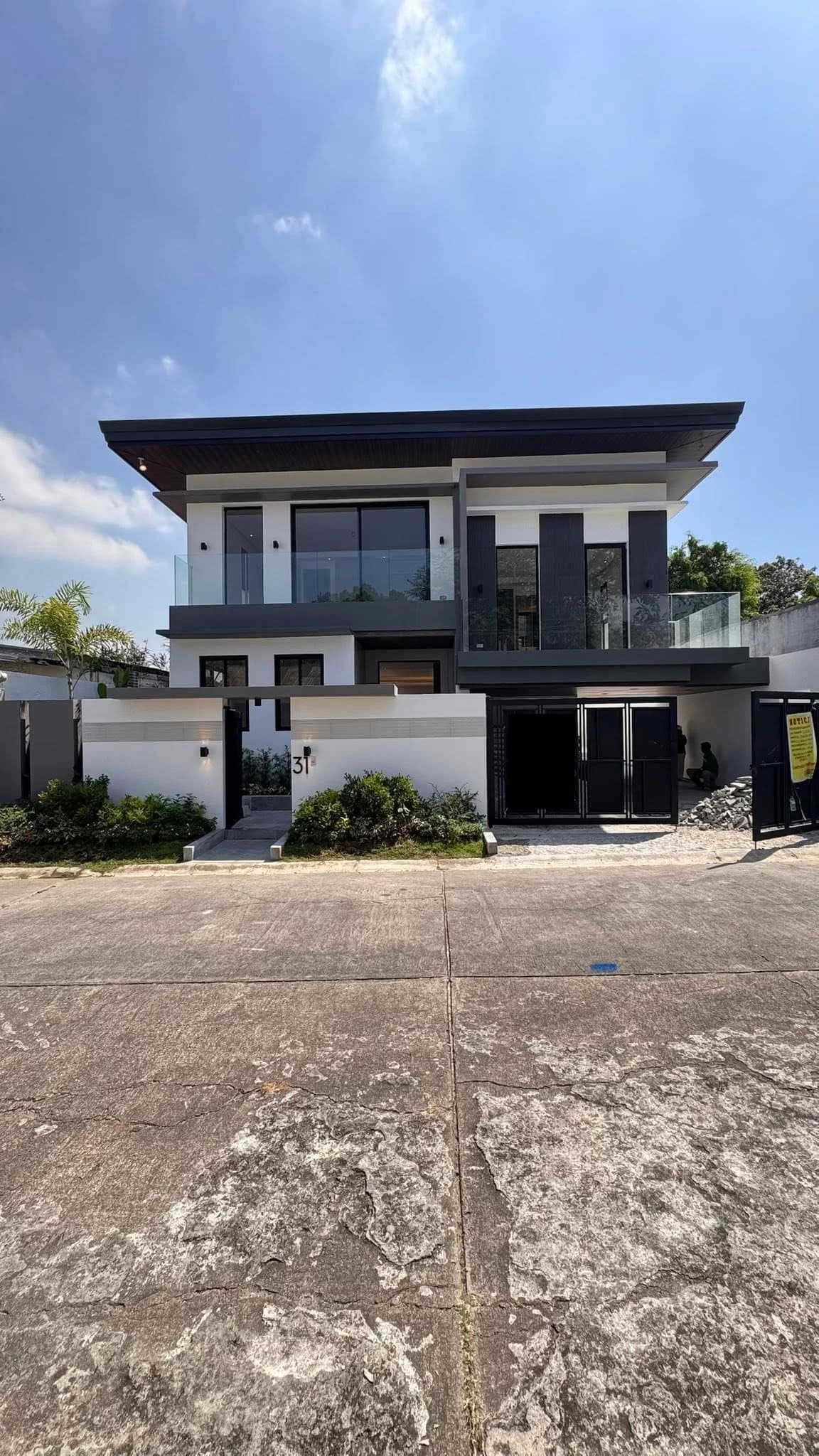 Brand New Elegant 5BR House For Sale in BF Homes, Parañaque City