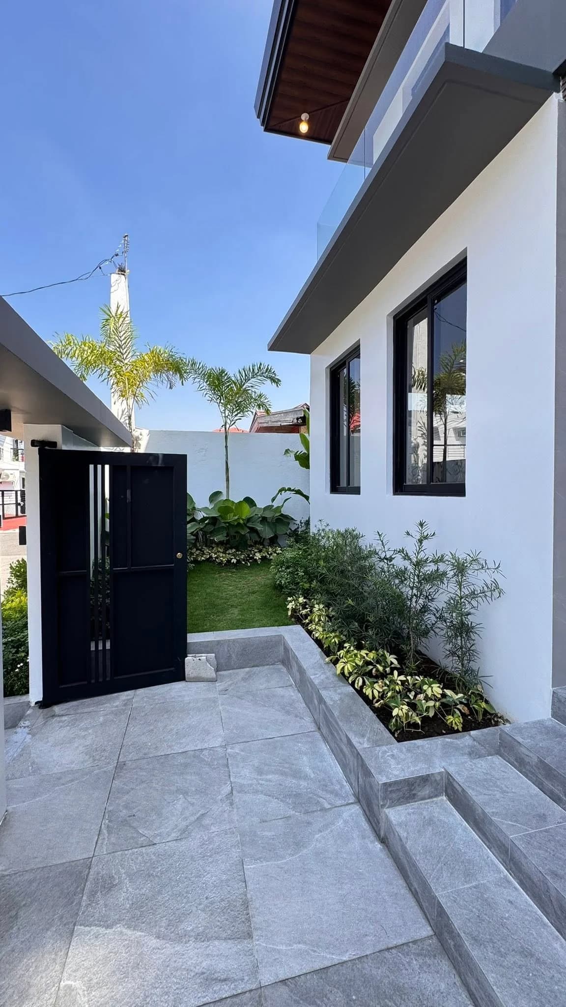 Brand New Elegant 5BR House For Sale in BF Homes, Parañaque City