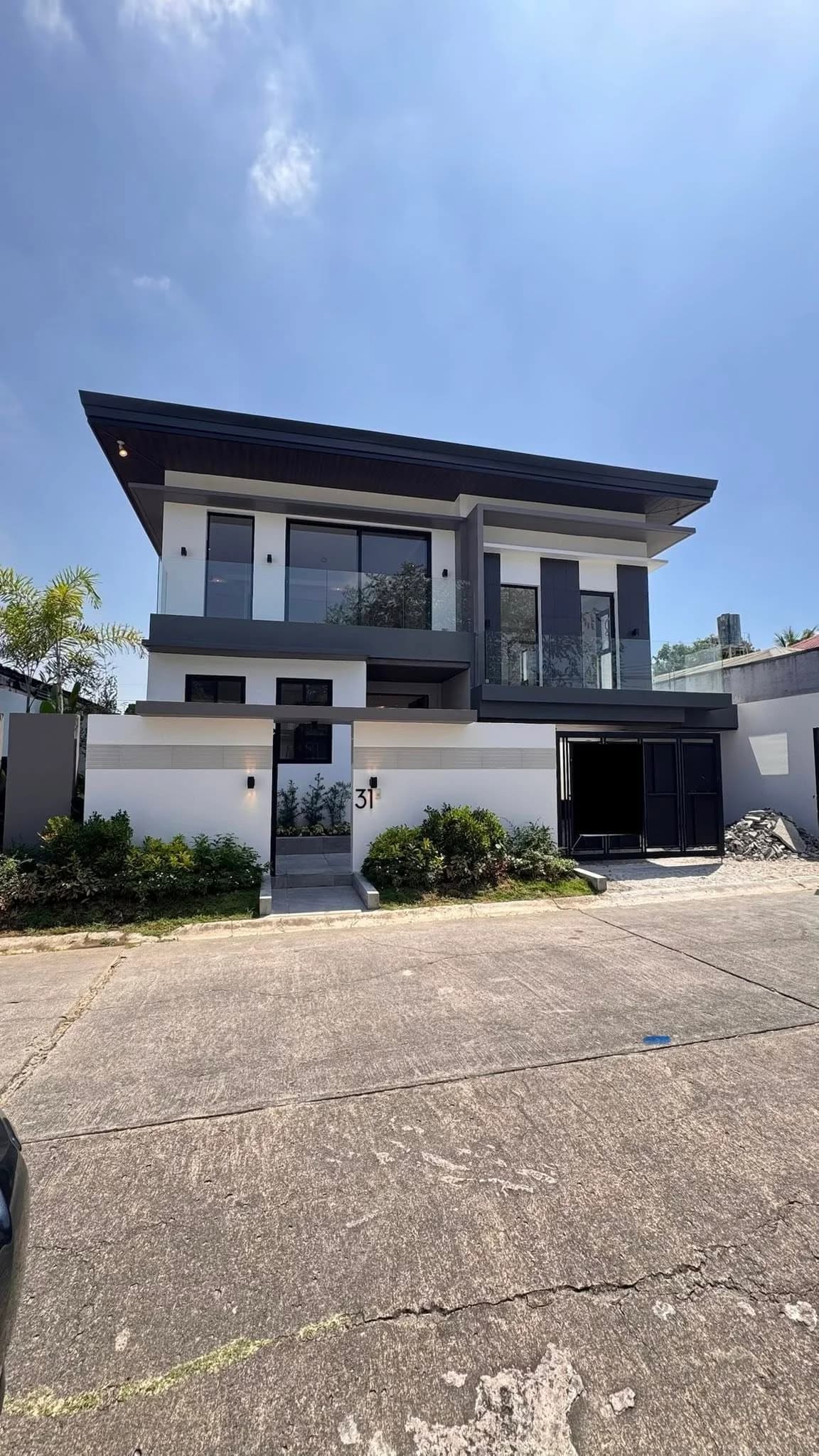 Brand New Elegant 5BR House For Sale in BF Homes, Parañaque City