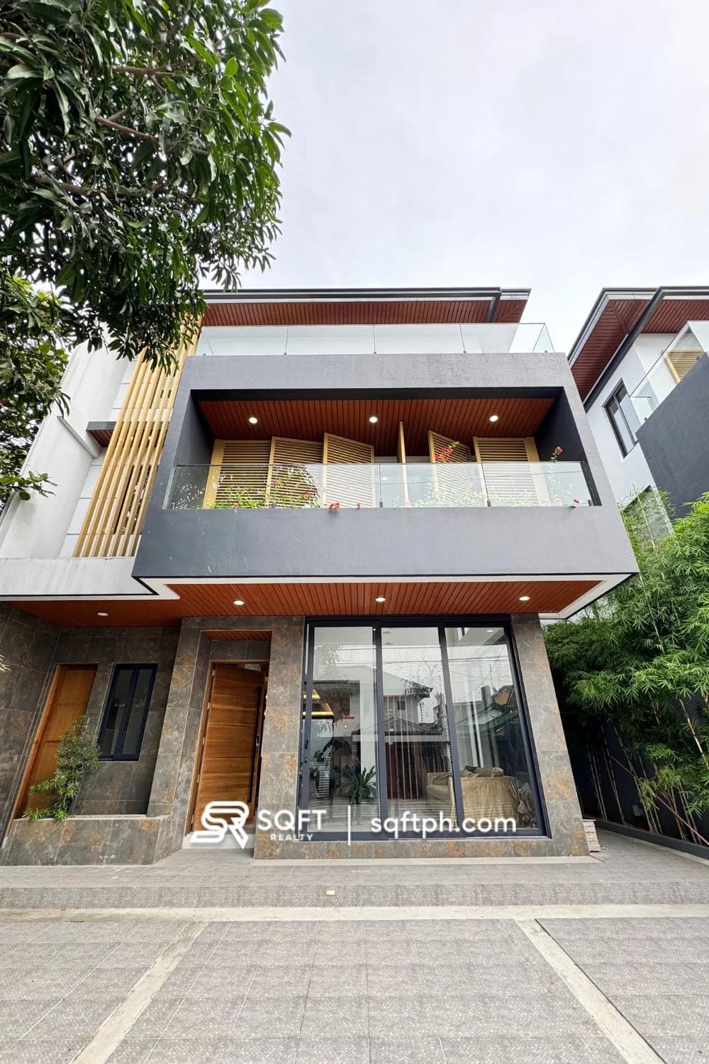 Brand New Elegant House and Lot with Pool For Sale in Multinational Village, Parañaque City