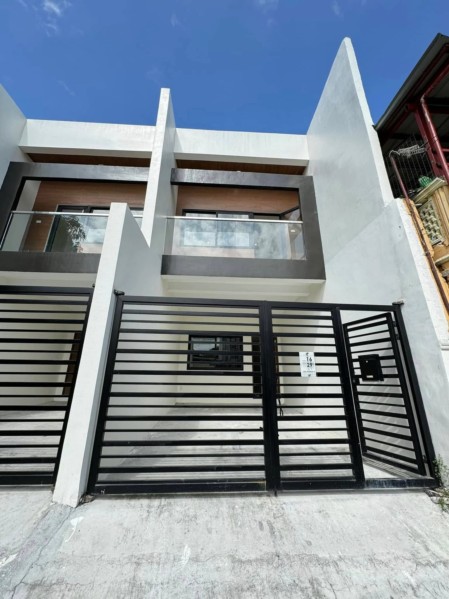 Brand New Modern 4BR Townhouse For Sale in Talon 5, Las Pinas City