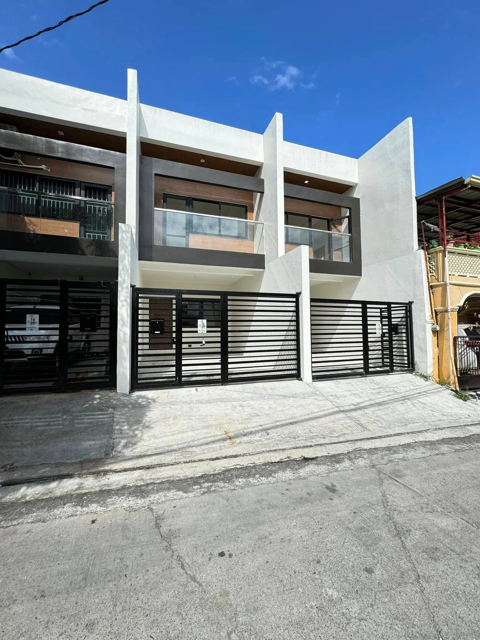 Brand New Modern 4BR Townhouse For Sale in Talon 5, Las Pinas City