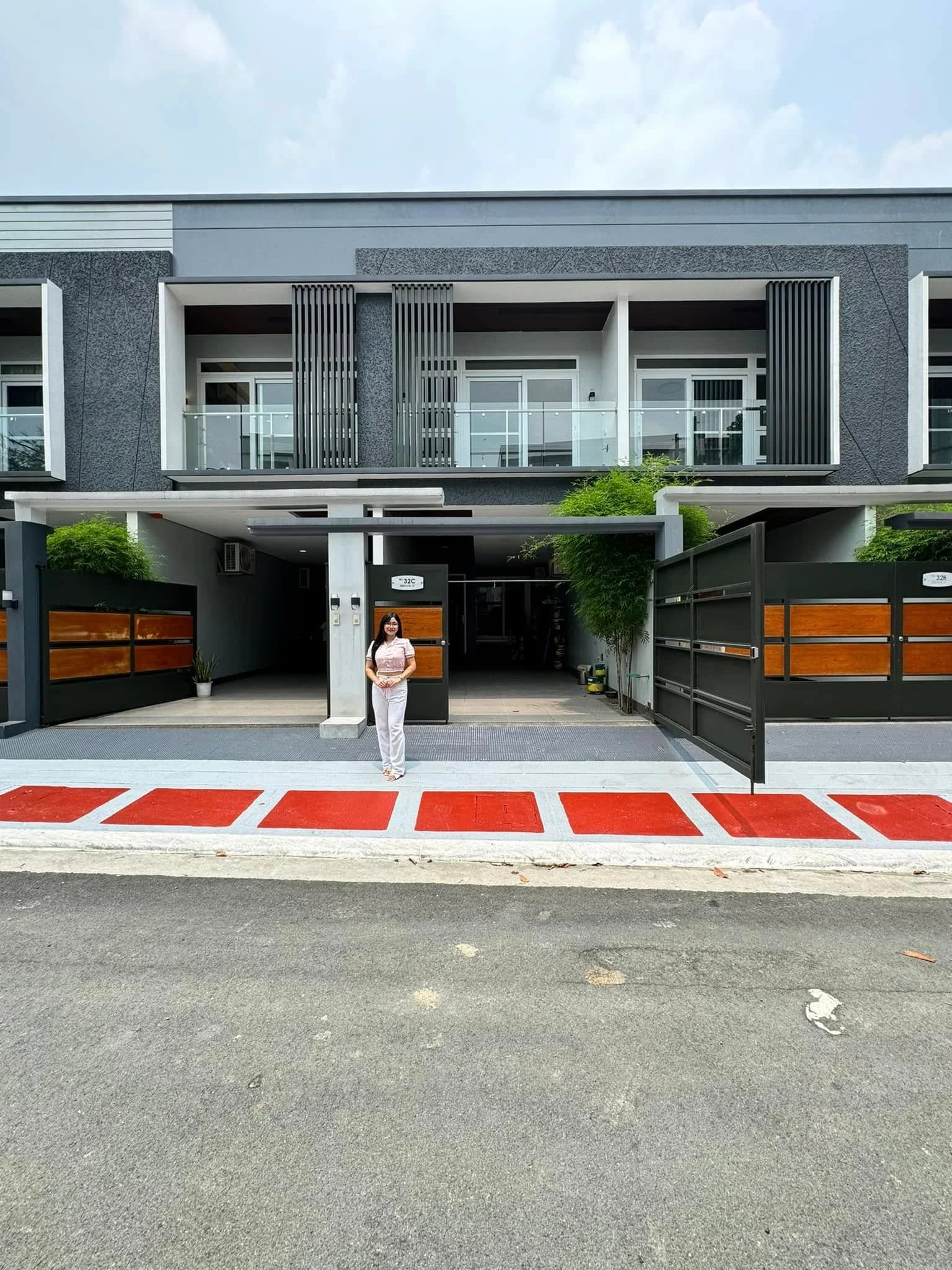Brand New Modern 3BR Townhouse in Brgy., Fairview (Near Don Jose Subd.) Quezon City