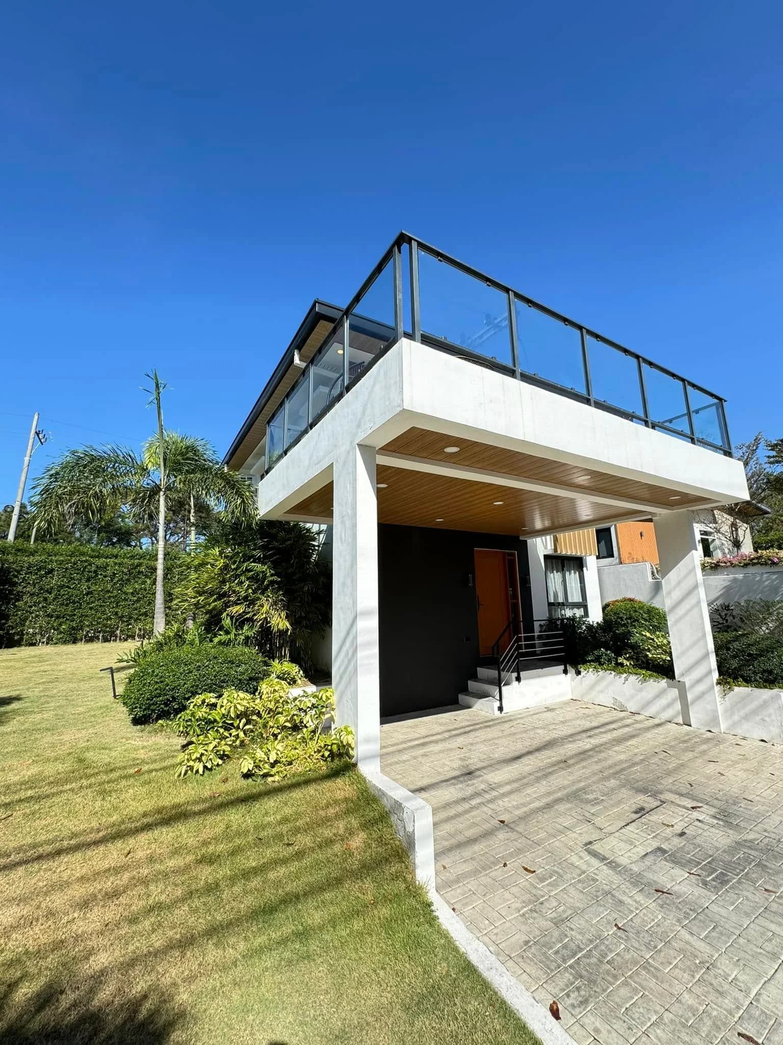 Pre-Selling Modern 5BR Single Detached House and Lot in Alabang, Muntinlupa City