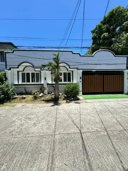 Modern Bungalow House and Lot For Sale in BF Homes, Parañaque City