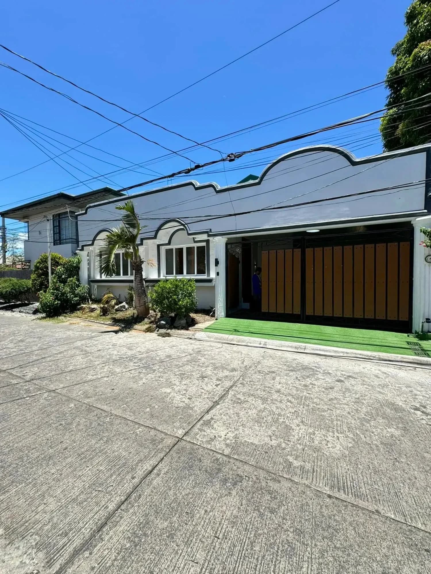 Modern Bungalow House and Lot For Sale in BF Homes, Parañaque City