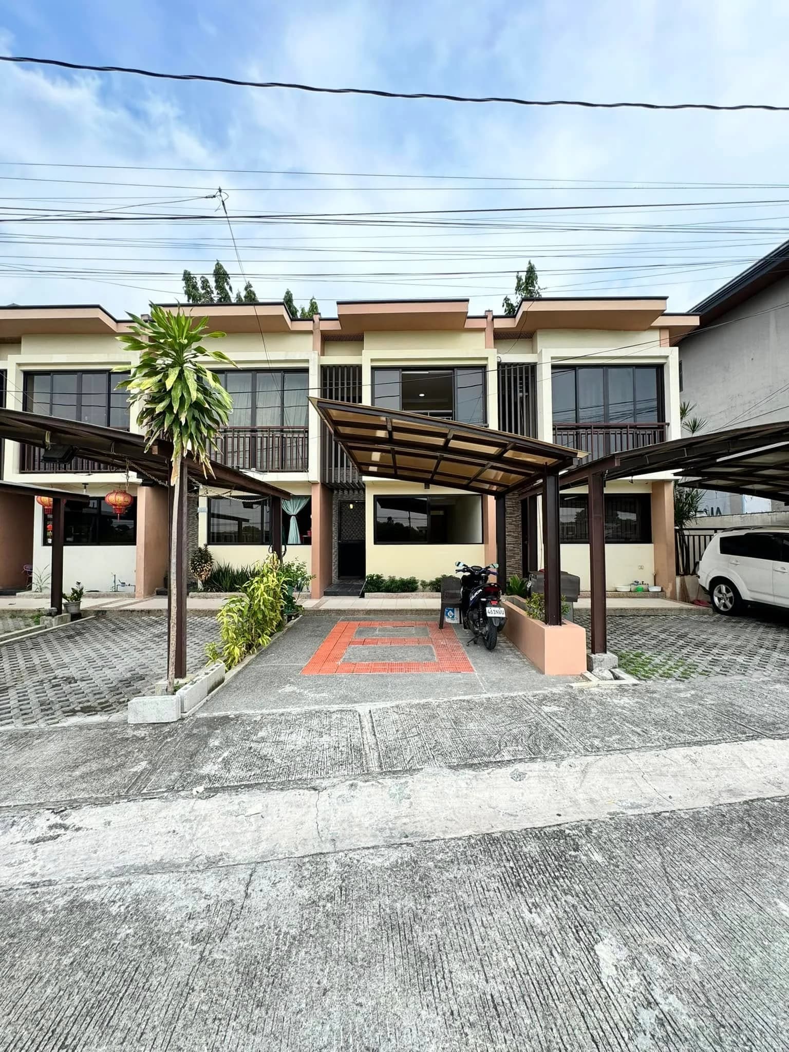 Pre-Selling 3BR Townhouse For Sale in Almanza Uno, Las Piñas City