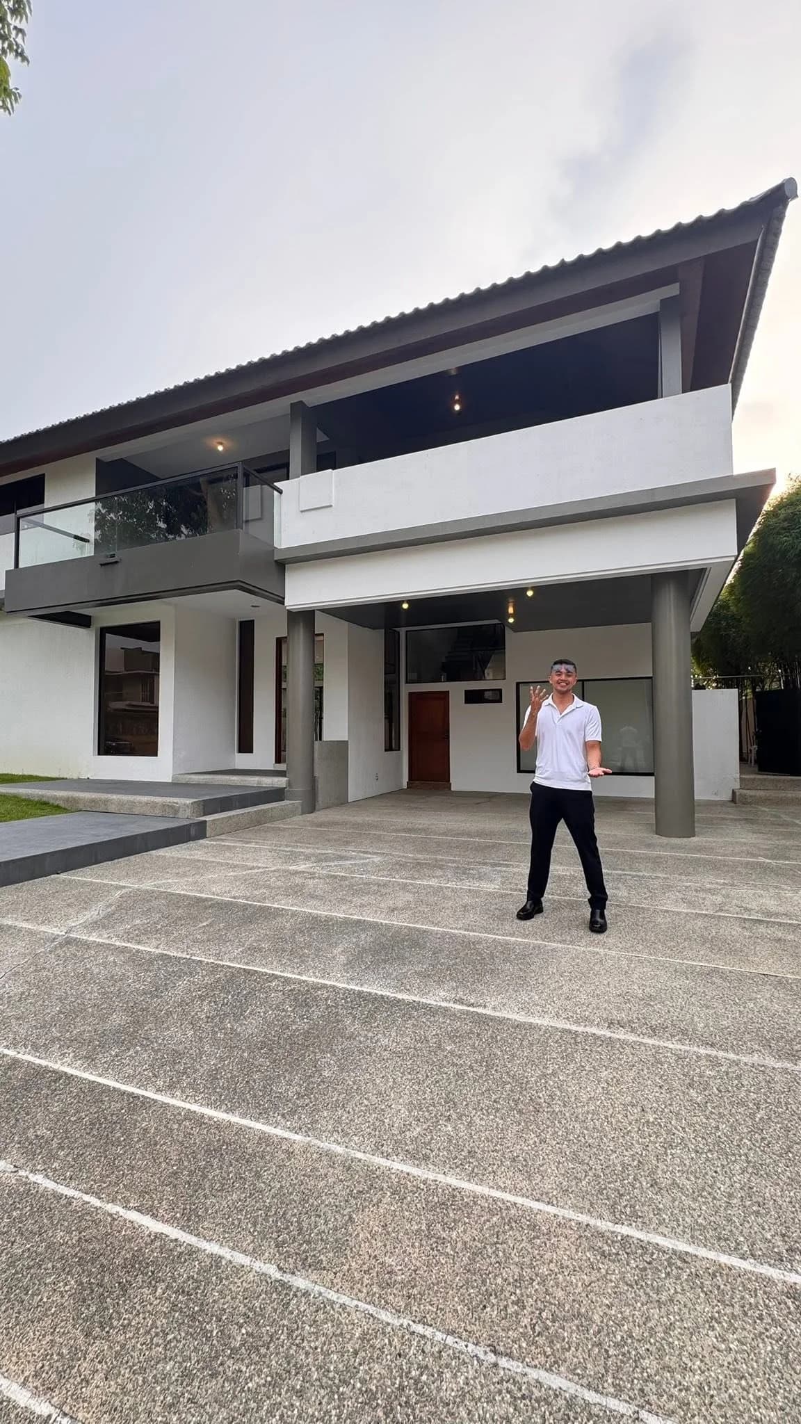 Brand New House For Sale in Ayala Southvale Sonera, Las Piñas City — Photo 5