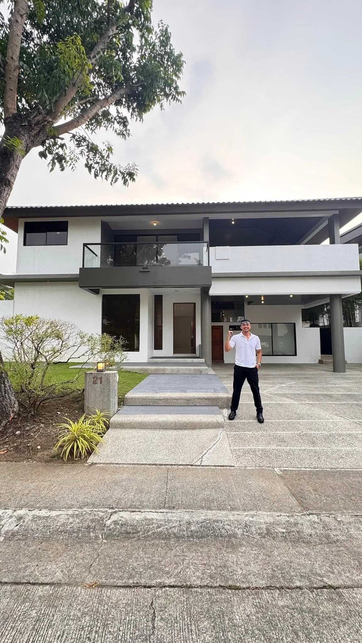 Brand New House For Sale in Ayala Southvale Sonera, Las Piñas City — Photo 4