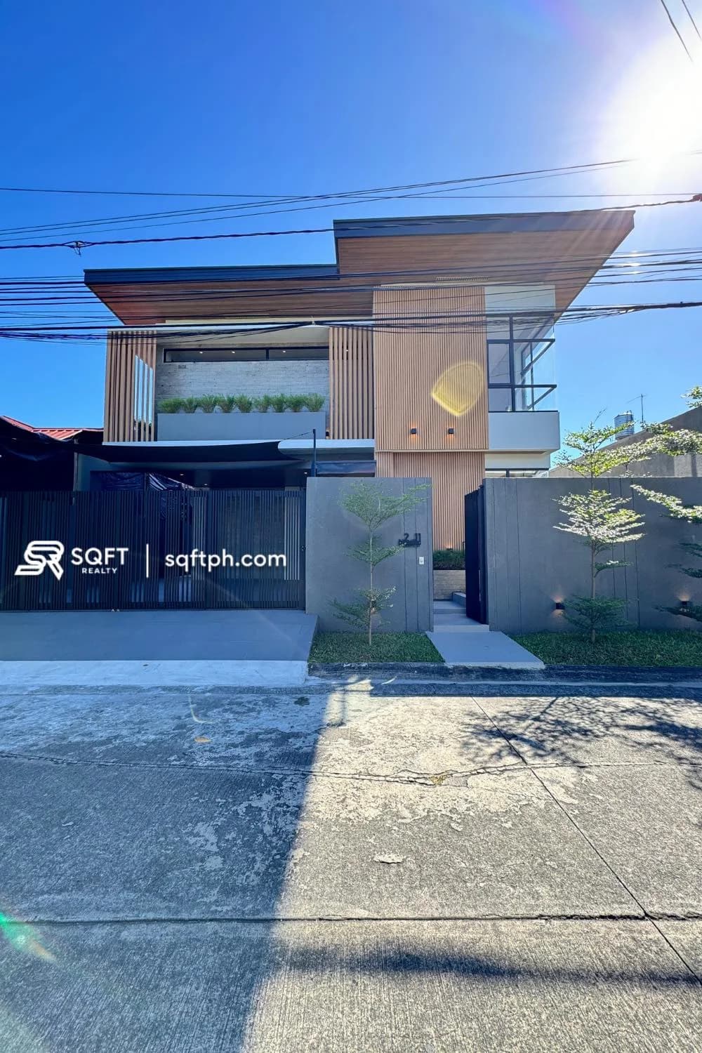 Newly Built Modern U-Shaped 5BR Single Detached House and Lot for Sale in BF Resort Village, Las Piñas City