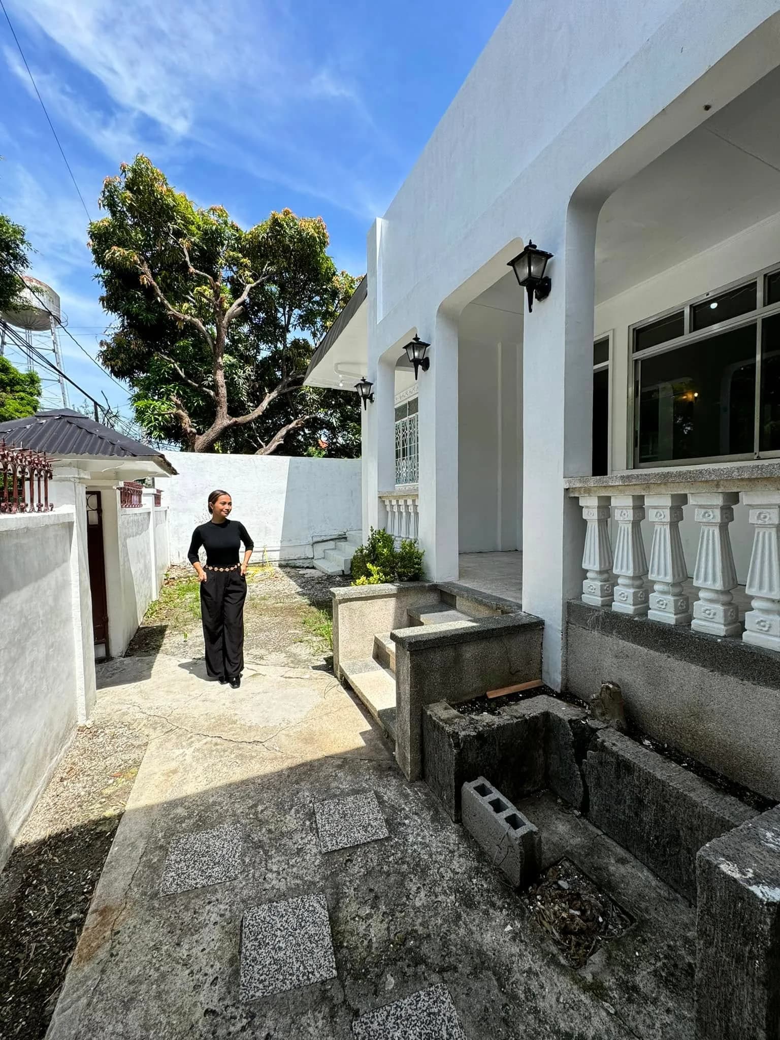 Newly Renovated 5BR House For Sale in Marcelo Green Village, Parañaque City