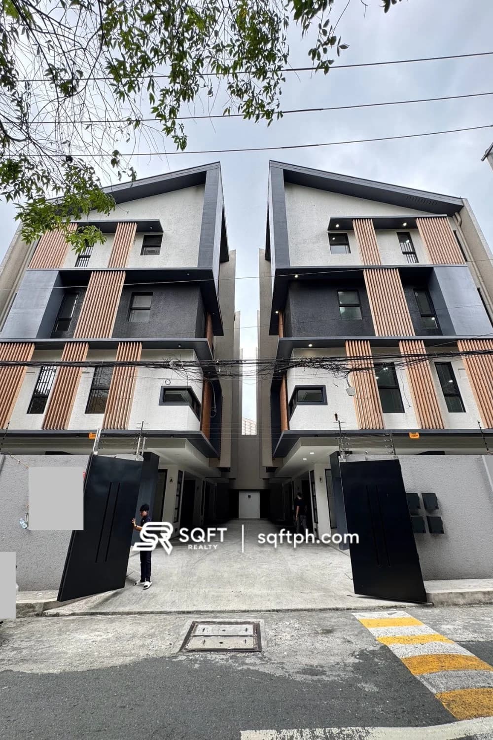 Brand New Modern Townhomes For Sale In San Juan City ( Unit A )