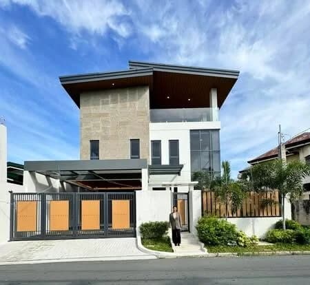 Brand New Elegant 4BR House and Lot with Swimming Pool in Merville, Parañaque City