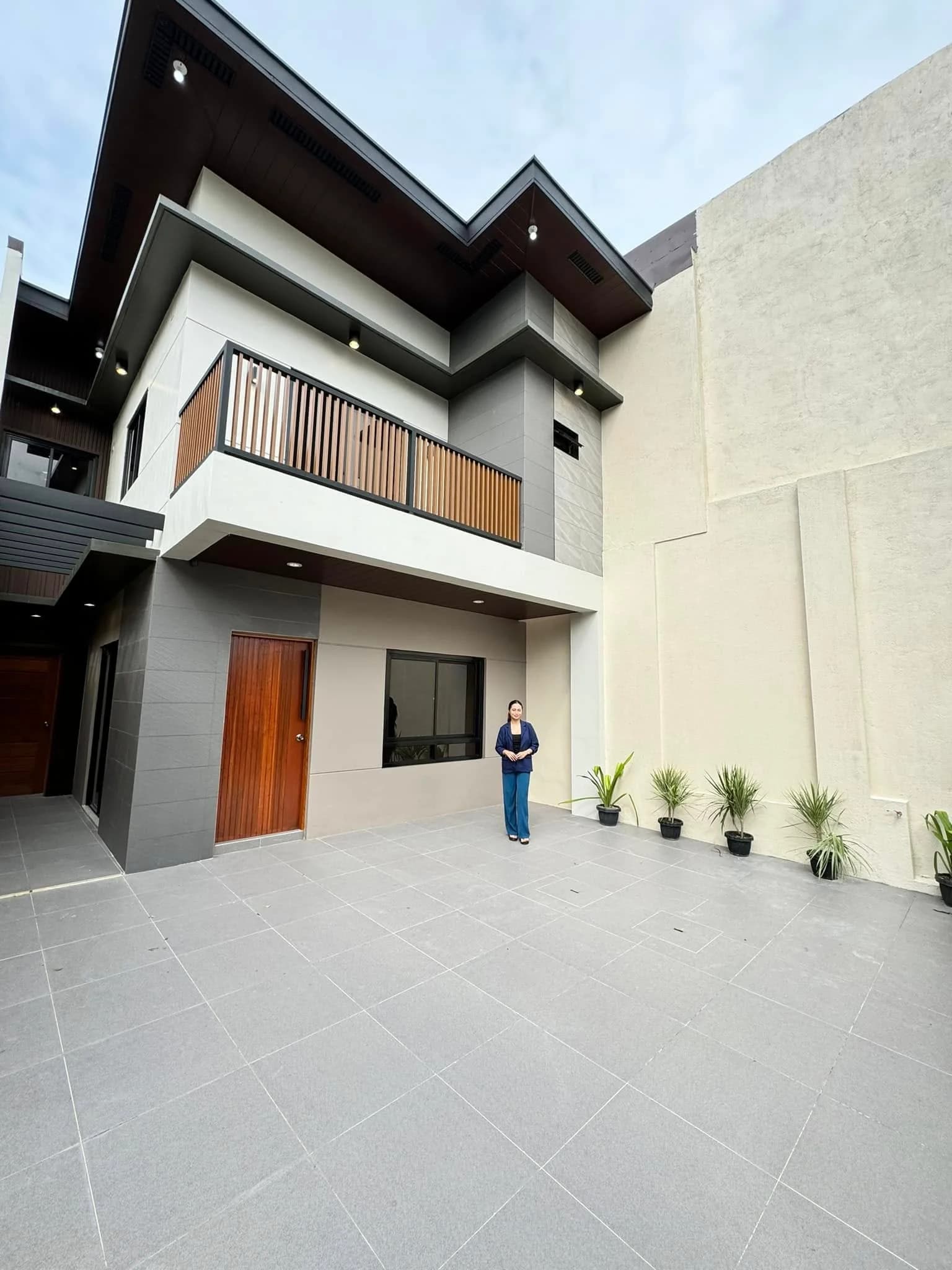 Brand New Modern Single Attached House and Lot For Sale in Pilar Village, Las Piñas City