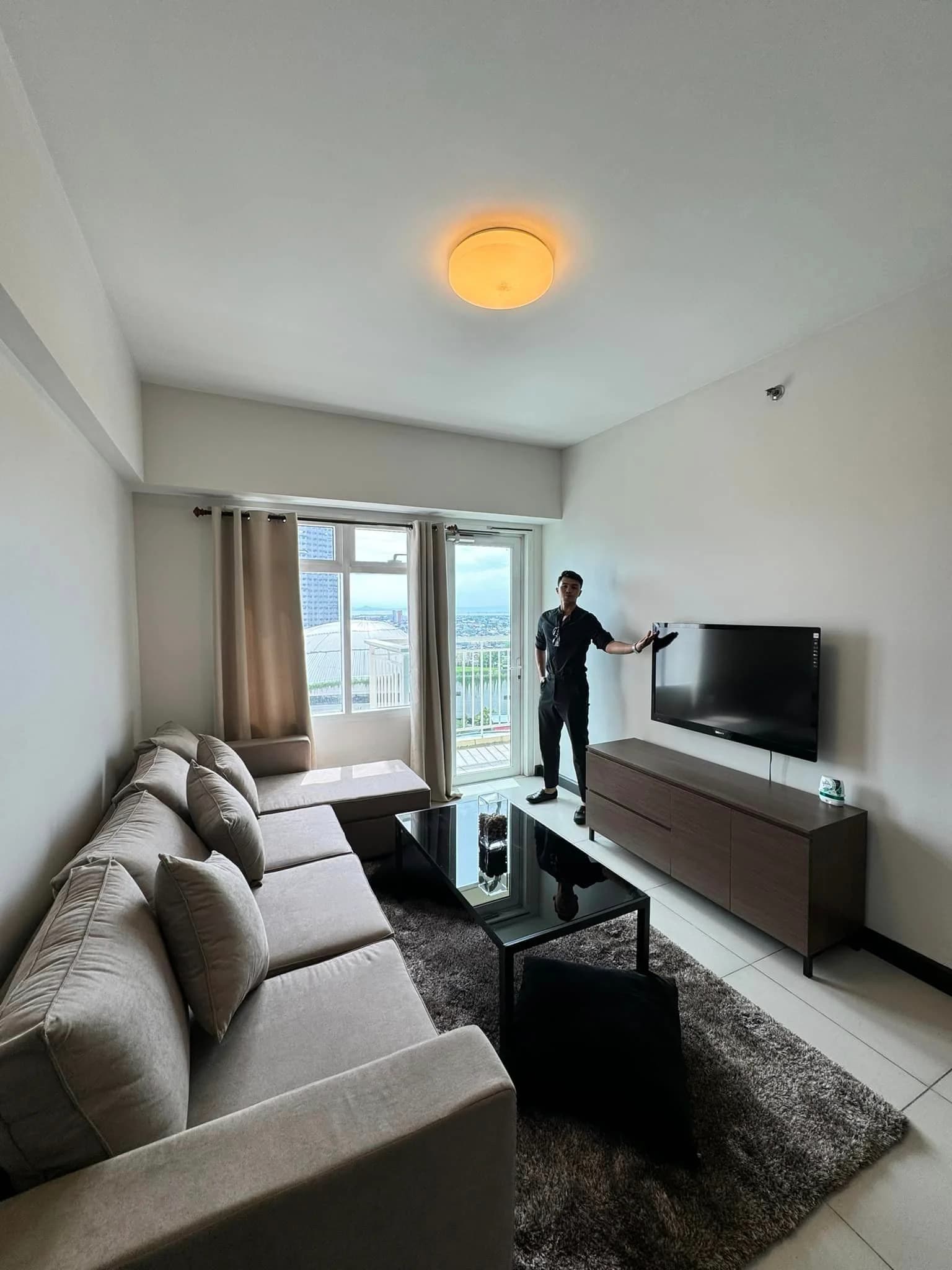 Furnished 1BR Condo For Rent at The Aston, Two Serendra, BGC, Taguig