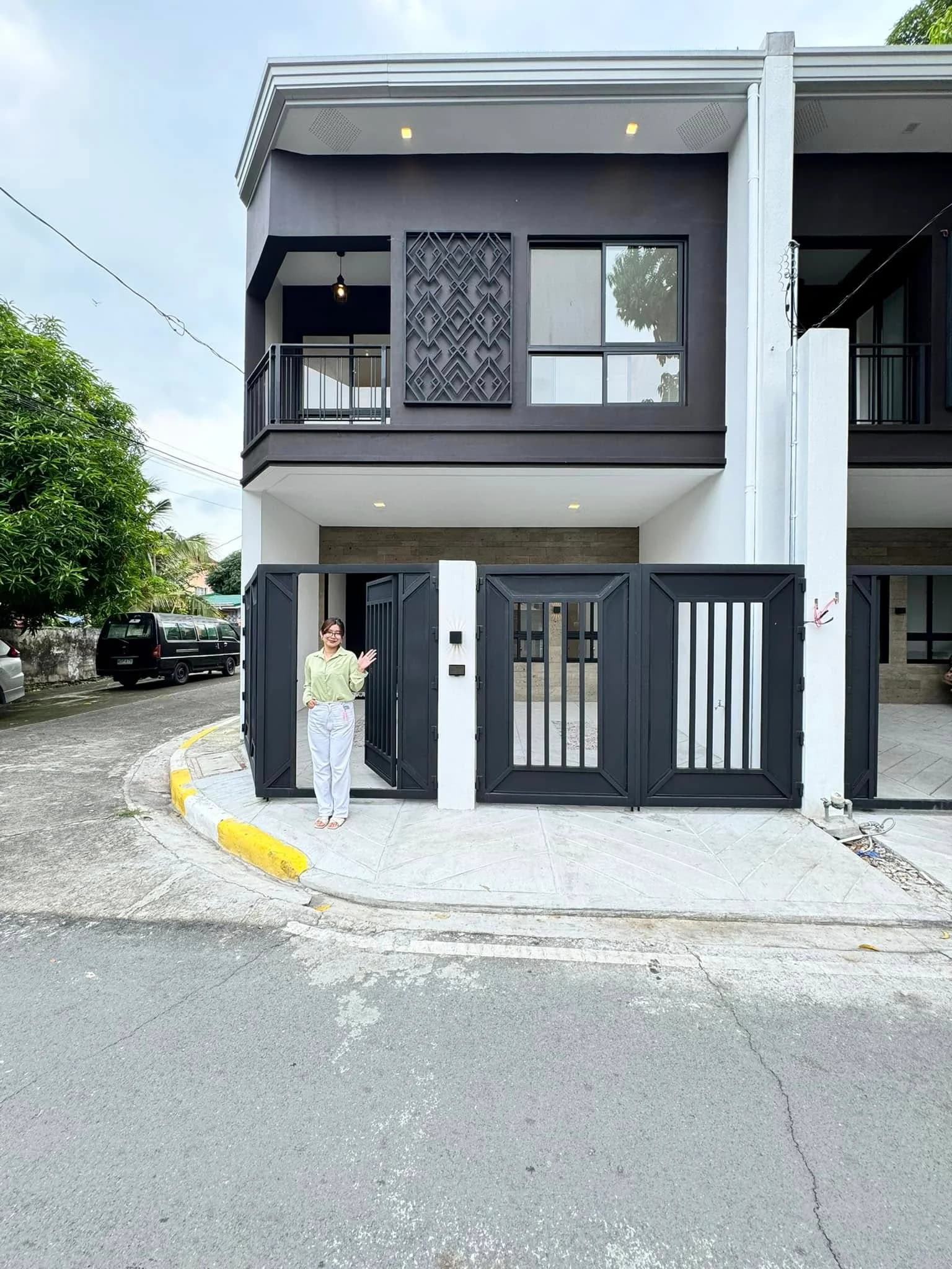Brand New Elegant 4BR Duplex House and Lot For Sale in Pilar Village, Las Piñas City