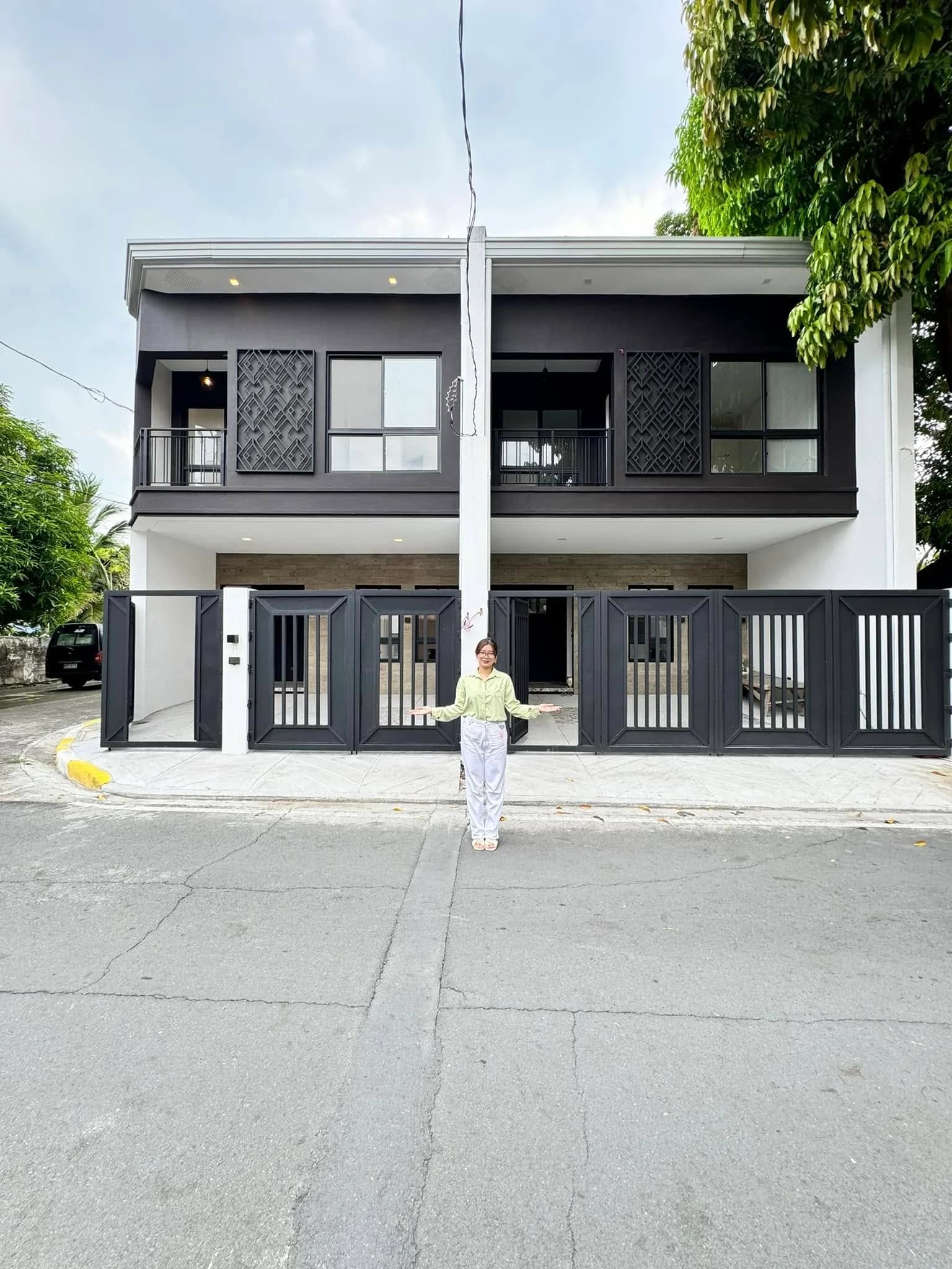 Brand New Elegant 4BR Duplex House and Lot For Sale in Pilar Village, Las Piñas City