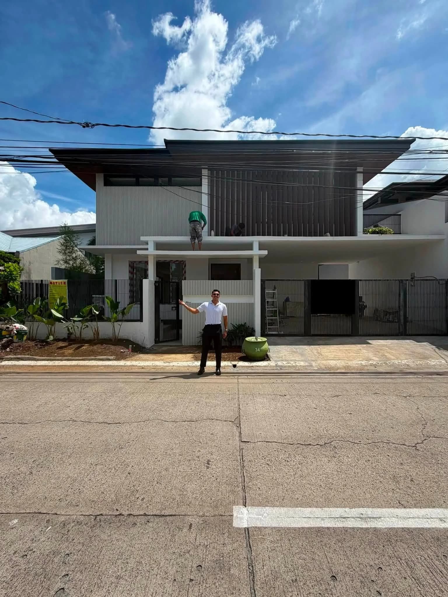 Brand New Modern 4BR House and Lot For Sale in BF Homes, Parañaque City — Photo 1