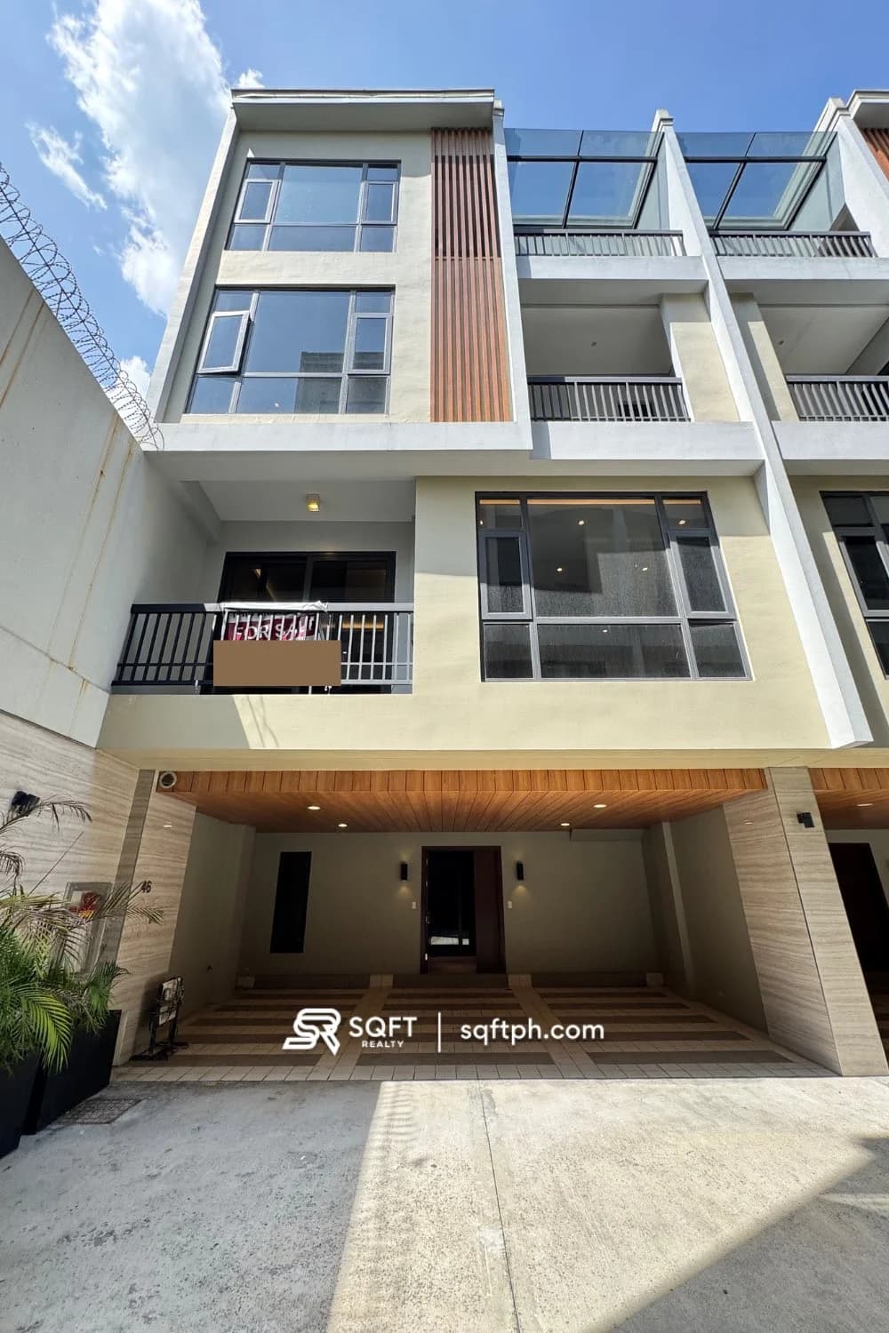Brand New Elegant Townhouse For Sale In Tambo, Parañaque City