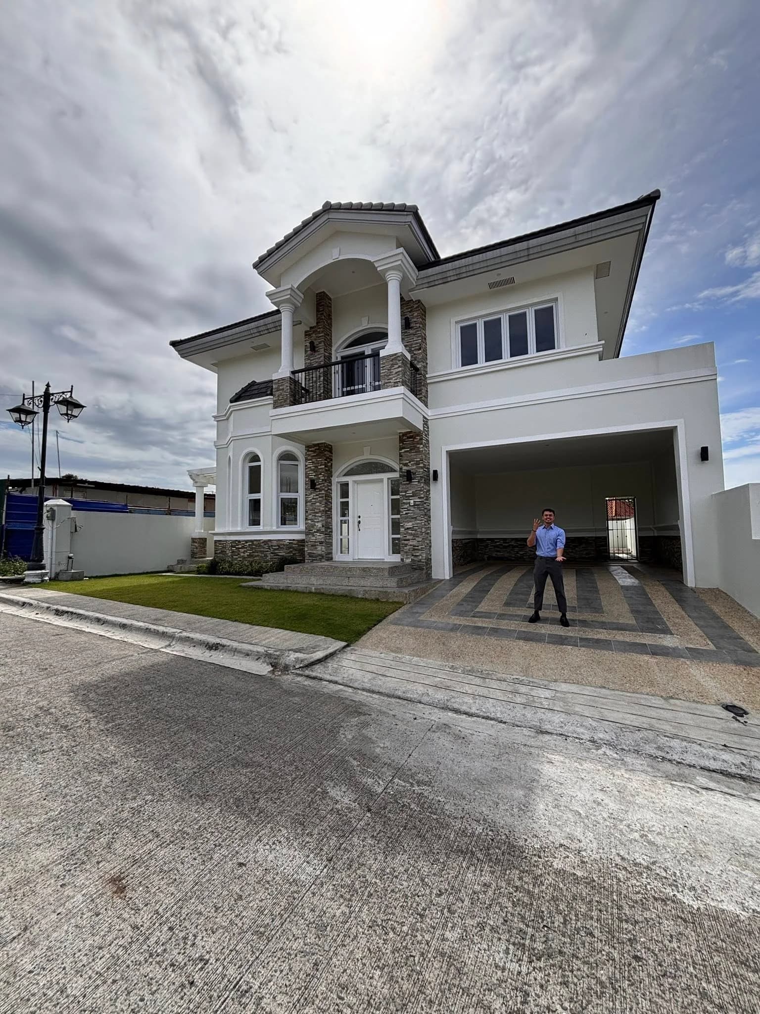 Brand New Spacious Elegant 4BR Single Detached House and Lot For Sale in Almanza Dos, Las Piñas City
