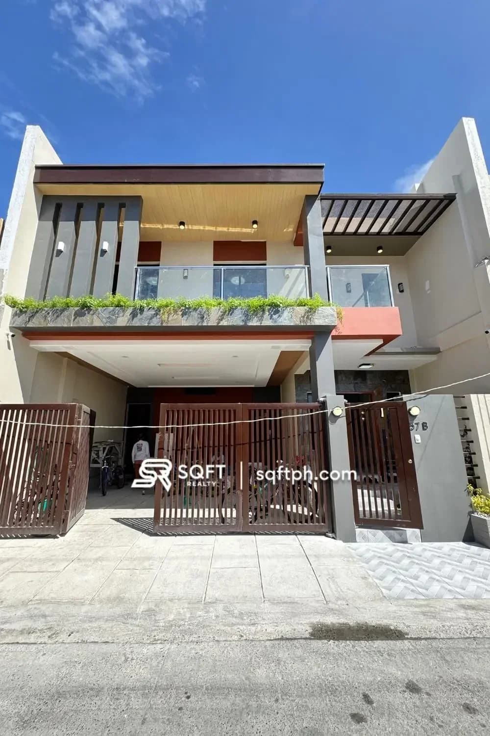 Brand New Elegant Furnished House And Lot For Sale in BF Resort Village, Las Piñas City