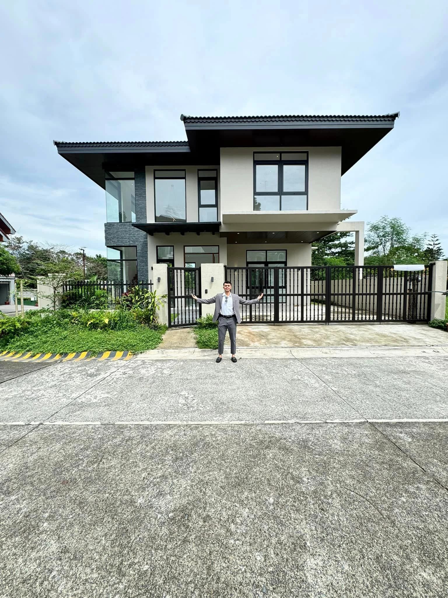 Brand New Modish House and Lot for Sale in Portofino Heights, Las Piñas City