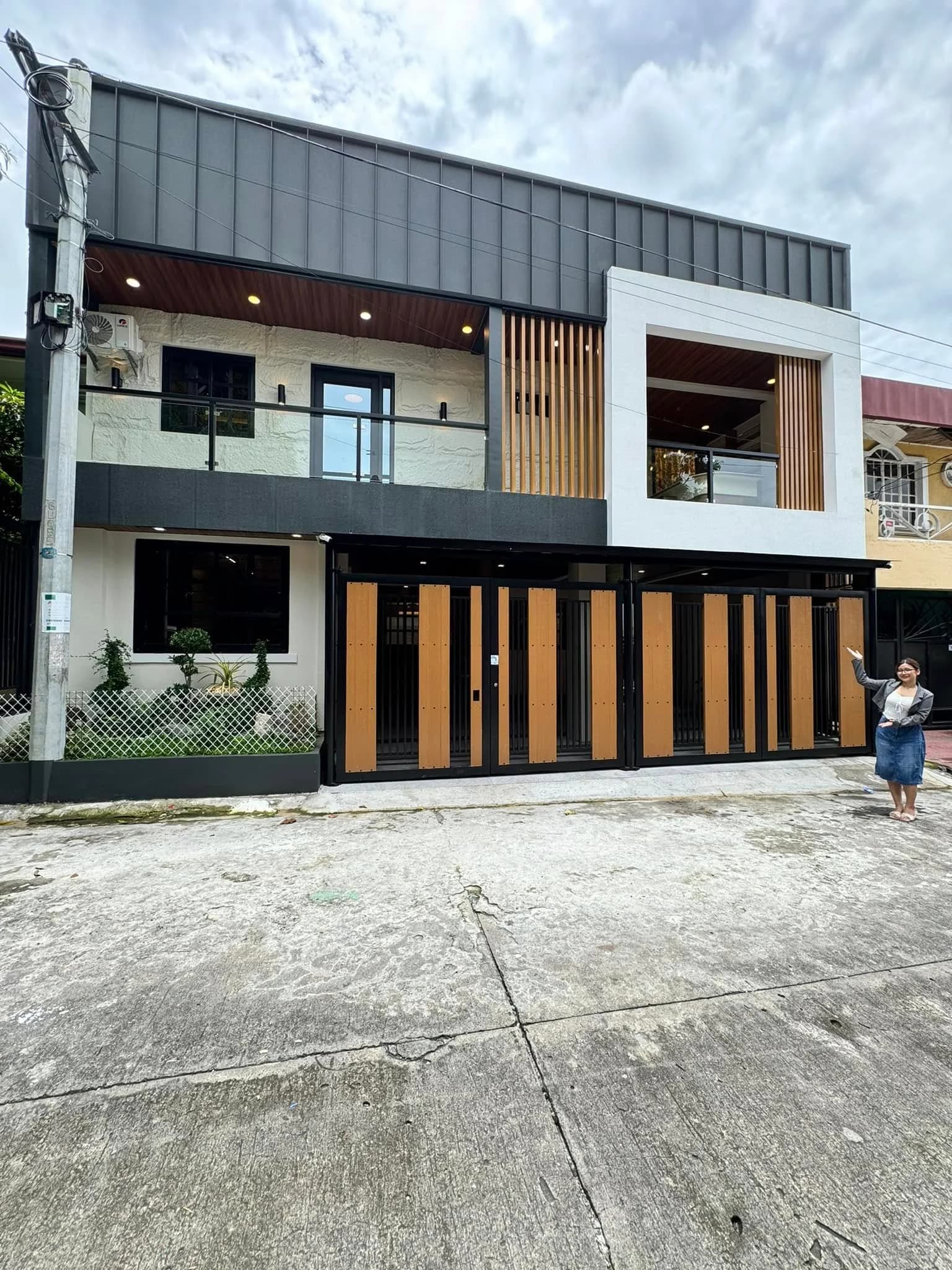 Brand New Elegant House and Lot For Sale in BF Resort Village, Las Piñas City