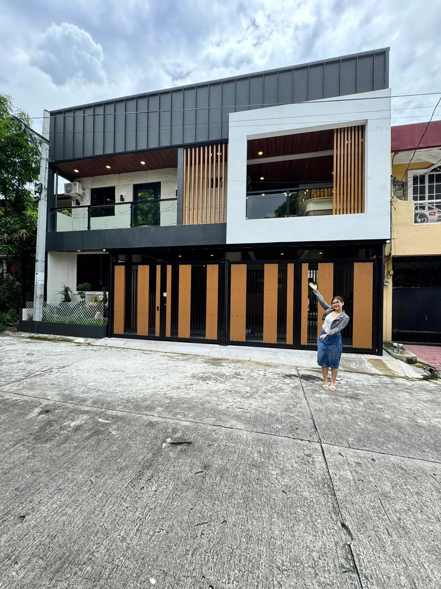 Brand New Elegant House and Lot For Sale in BF Resort Village, Las Piñas City