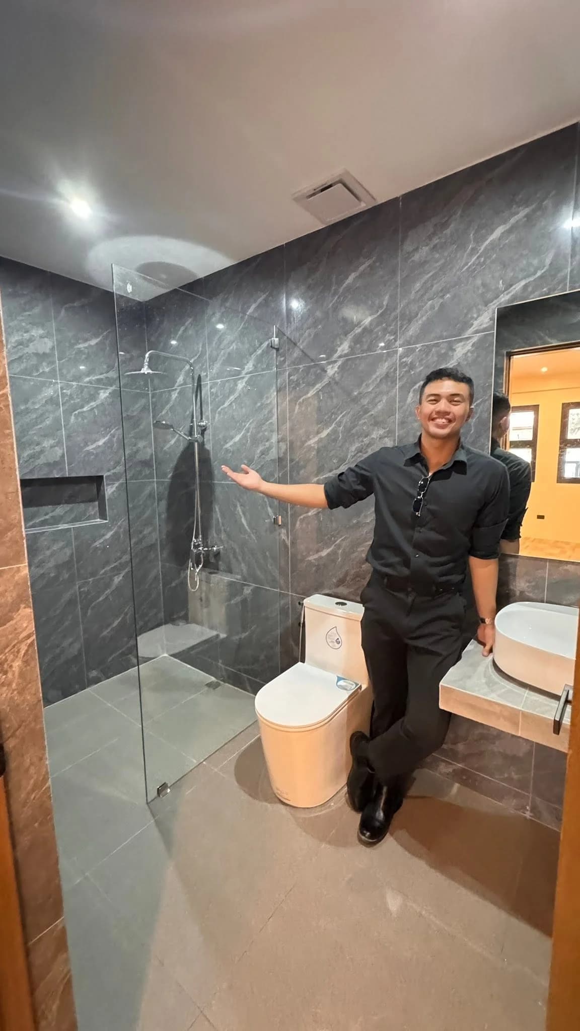 Modern Elegant 5BR Bungalow Home For Sale In BF Homes, Parañaque — Photo 3