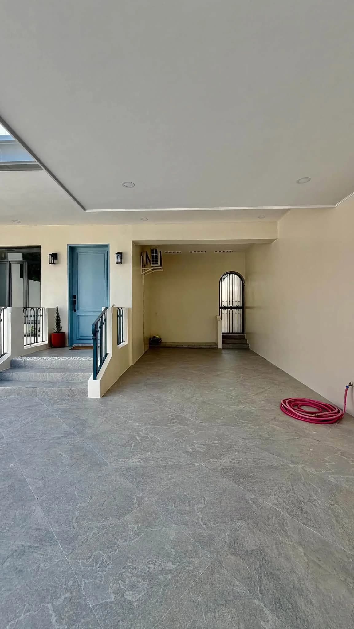 Fully Renovated Stylish Bungalow House and Lot For Sale in Multinational Village, Parañaque City — Photo 5