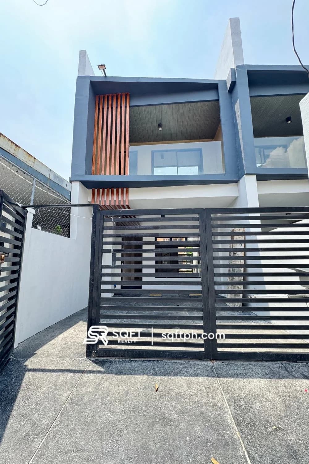Modern 3 Storey House and Lot For Sale in Sucat, Parañaque