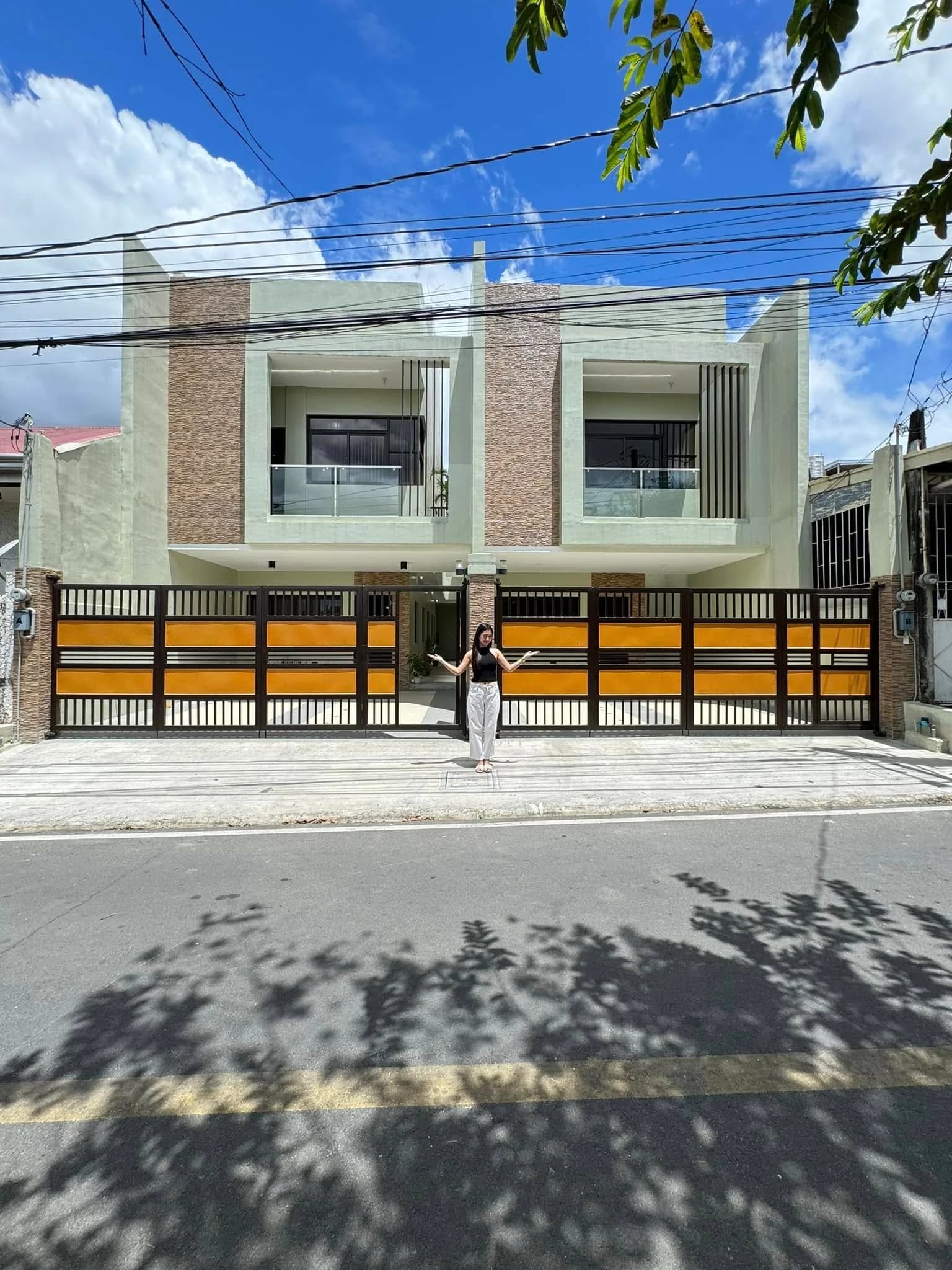 Brand New Modern House and Lot with Stunning Roof Deck (Duplex) For Sale in Racho Estate 2, Marikina City