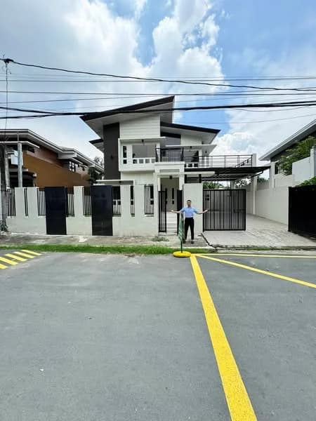 Brand New Modern 4BR Single Detached House and Lot for Sale in Sun Valley, Paranaque City