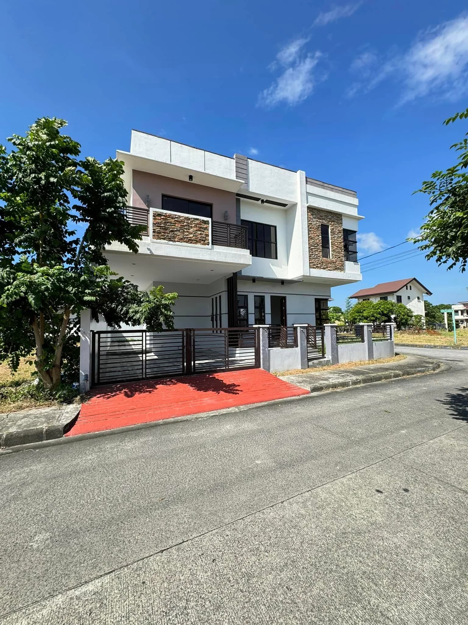 Rush Sale: 3BR House and Lot In Grand Meadows, Gen. Trias, Cavite