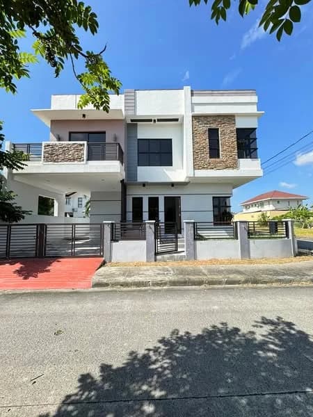Rush Sale: 3BR House and Lot In Grand Meadows, Gen. Trias, Cavite