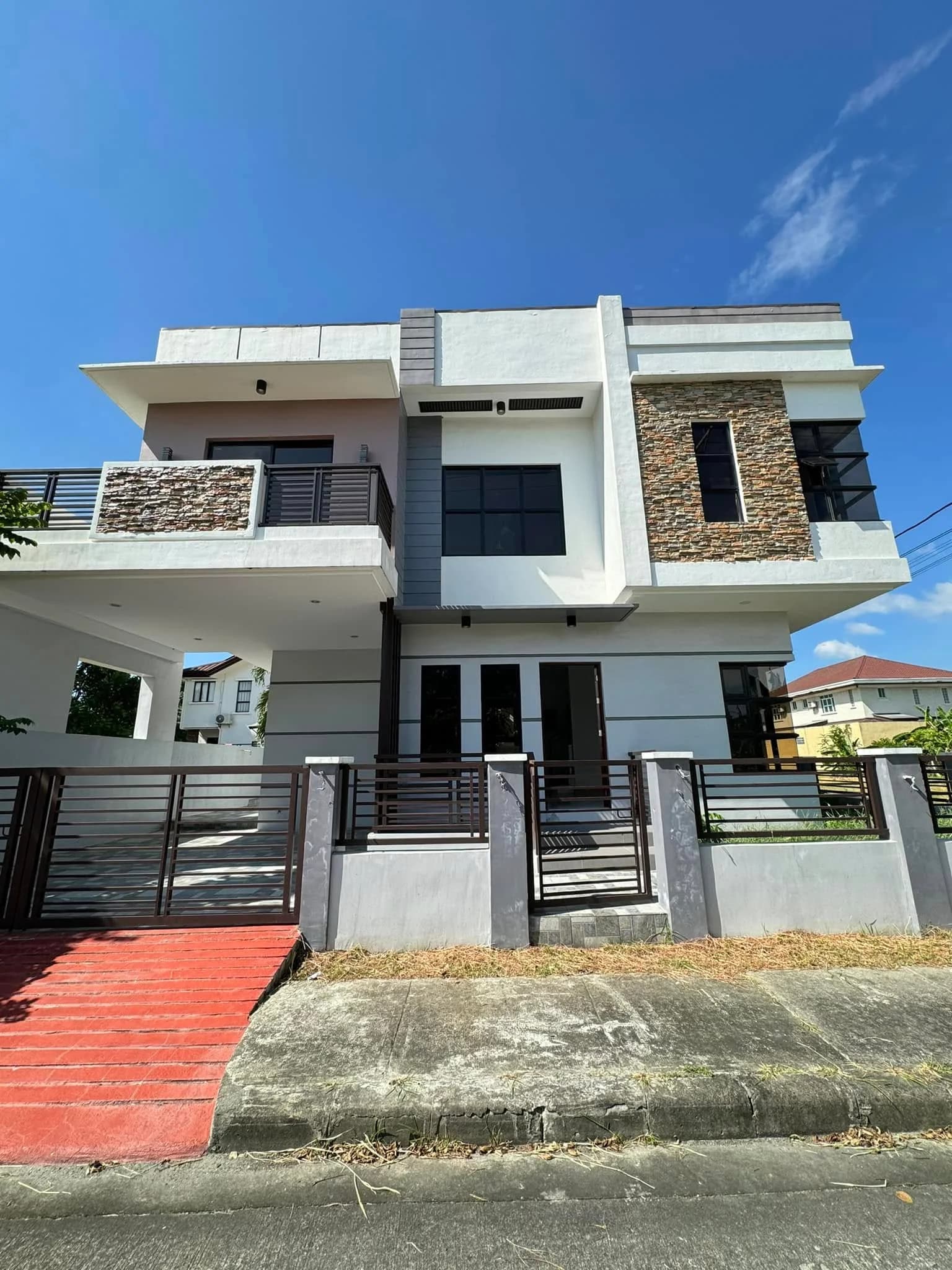 Rush Sale: 3BR House and Lot In Grand Meadows, Gen. Trias, Cavite