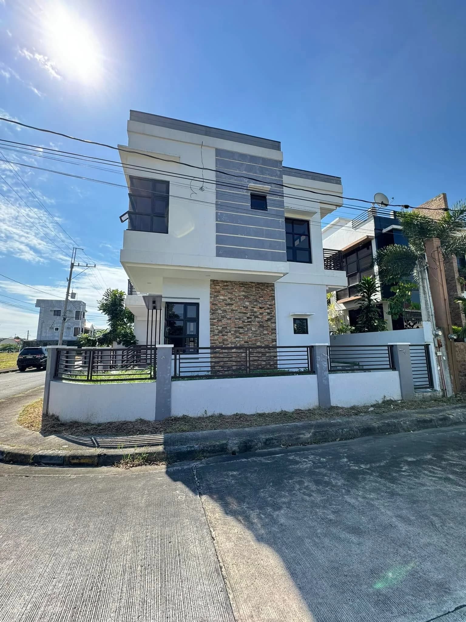 Rush Sale: 3BR House and Lot In Grand Meadows, Gen. Trias, Cavite