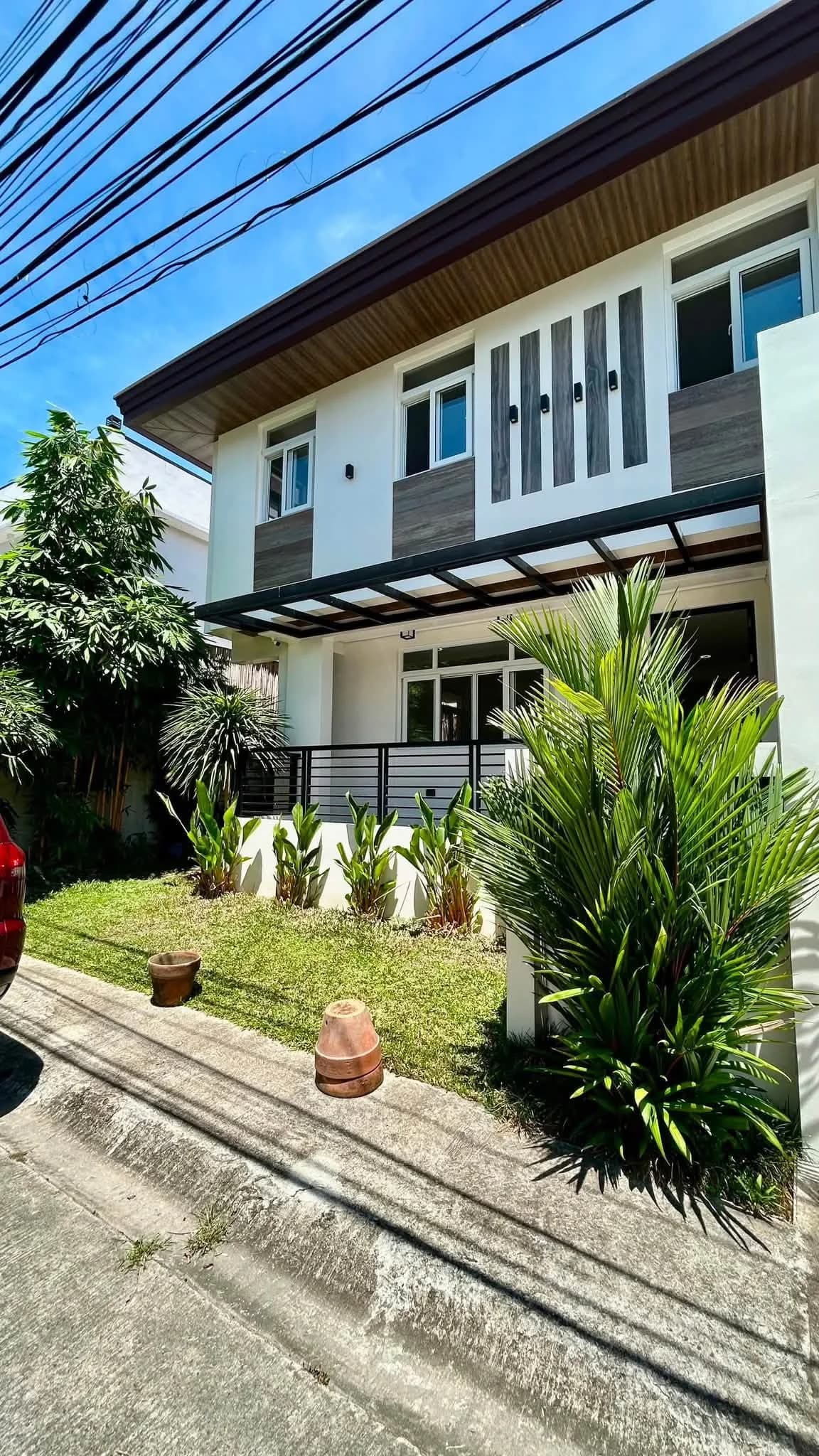 Modern Contemporary 4BR House and Lot For Sale in BF Homes, Parañaque City — Photo 5