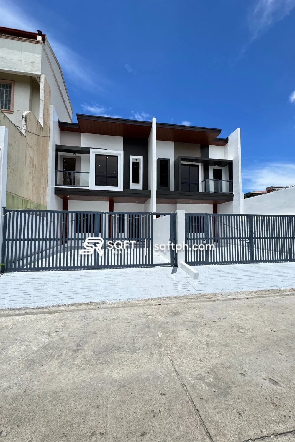Brand New Elegant House and Lot In Talon 5, Las Piñas City ( 5% & Flexible Down Payment Promo)