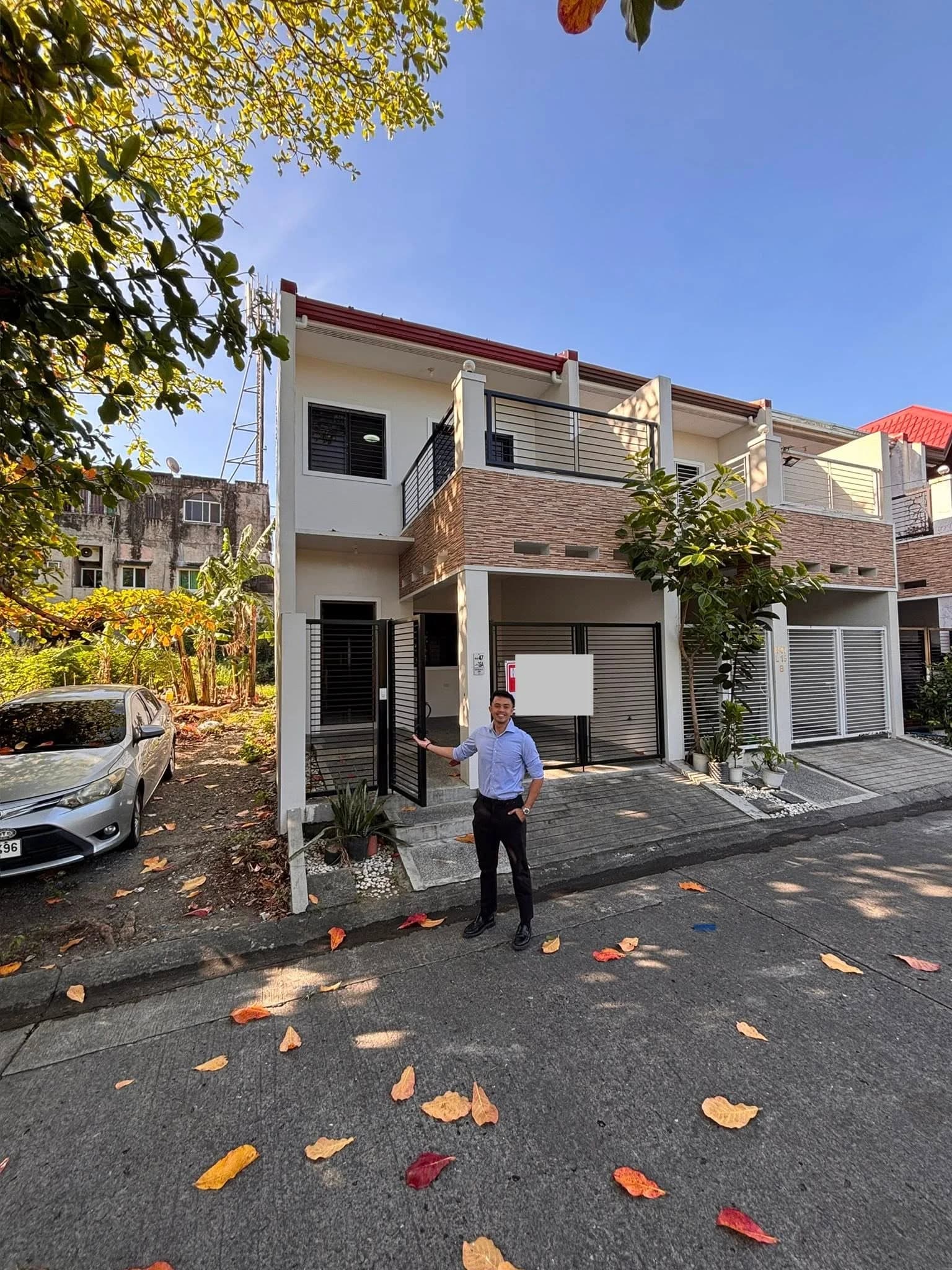 END Unit 3BR Townhouse For Sale in BF Resort Village, Las Piñas City