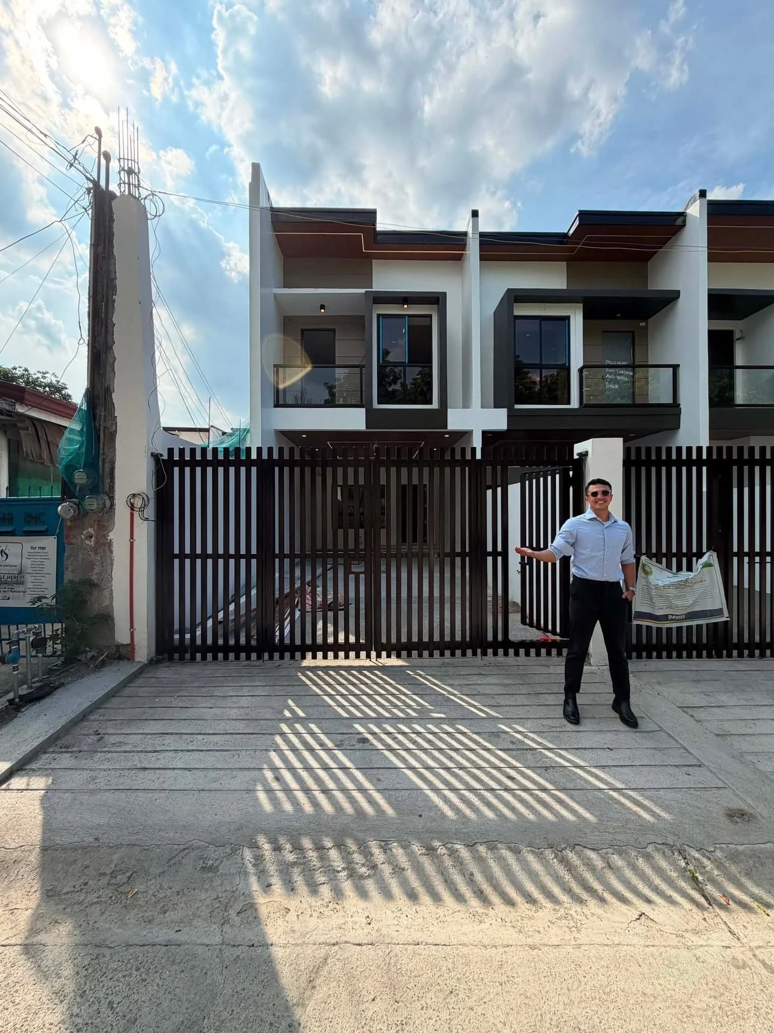 Brand New Elegant 4BR House and Lot For Sale in Talon Uno, Las Piñas City — Photo 1