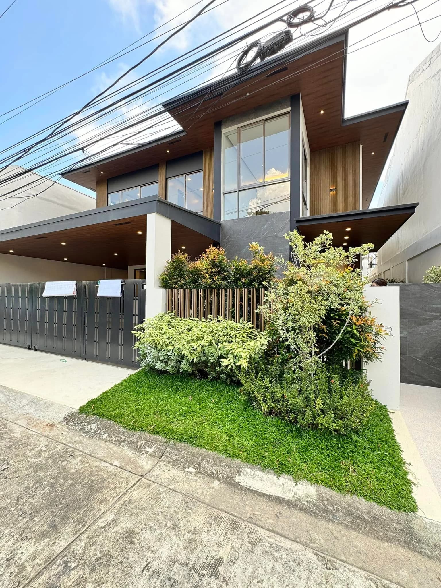 Brand New Lavish House and Lot For Sale in BF Homes Parañaque City