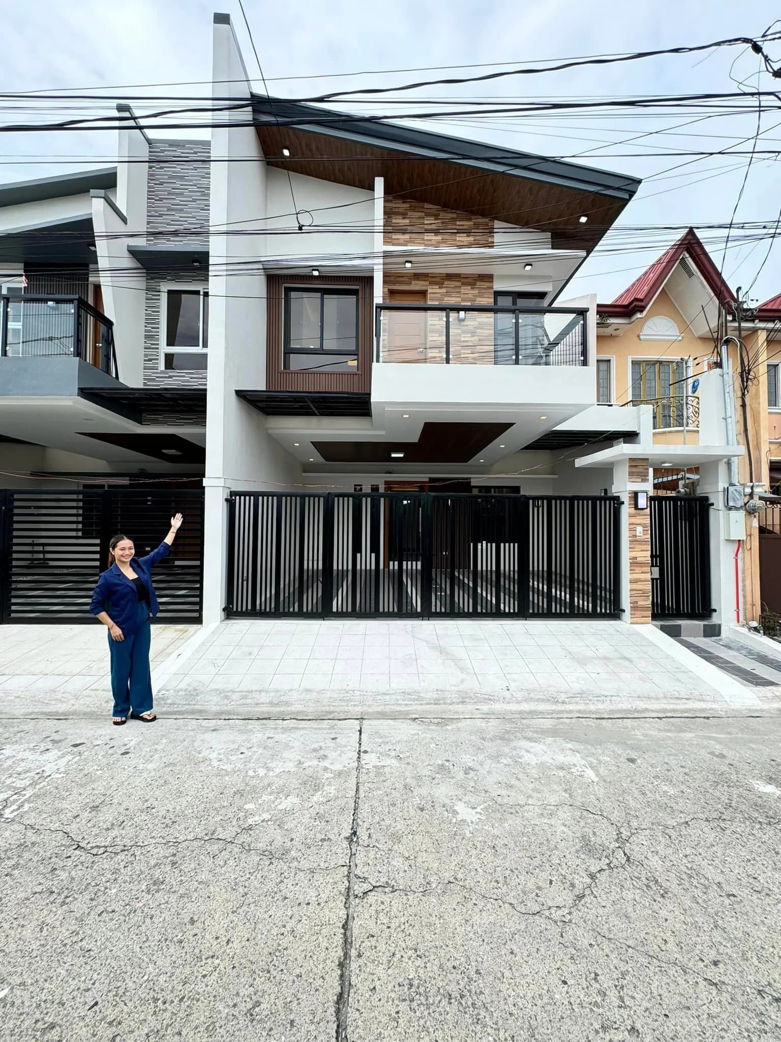 Brand New Elegant 4BR Duplex Home For Sale in BF Resort Village, Las Piñas City