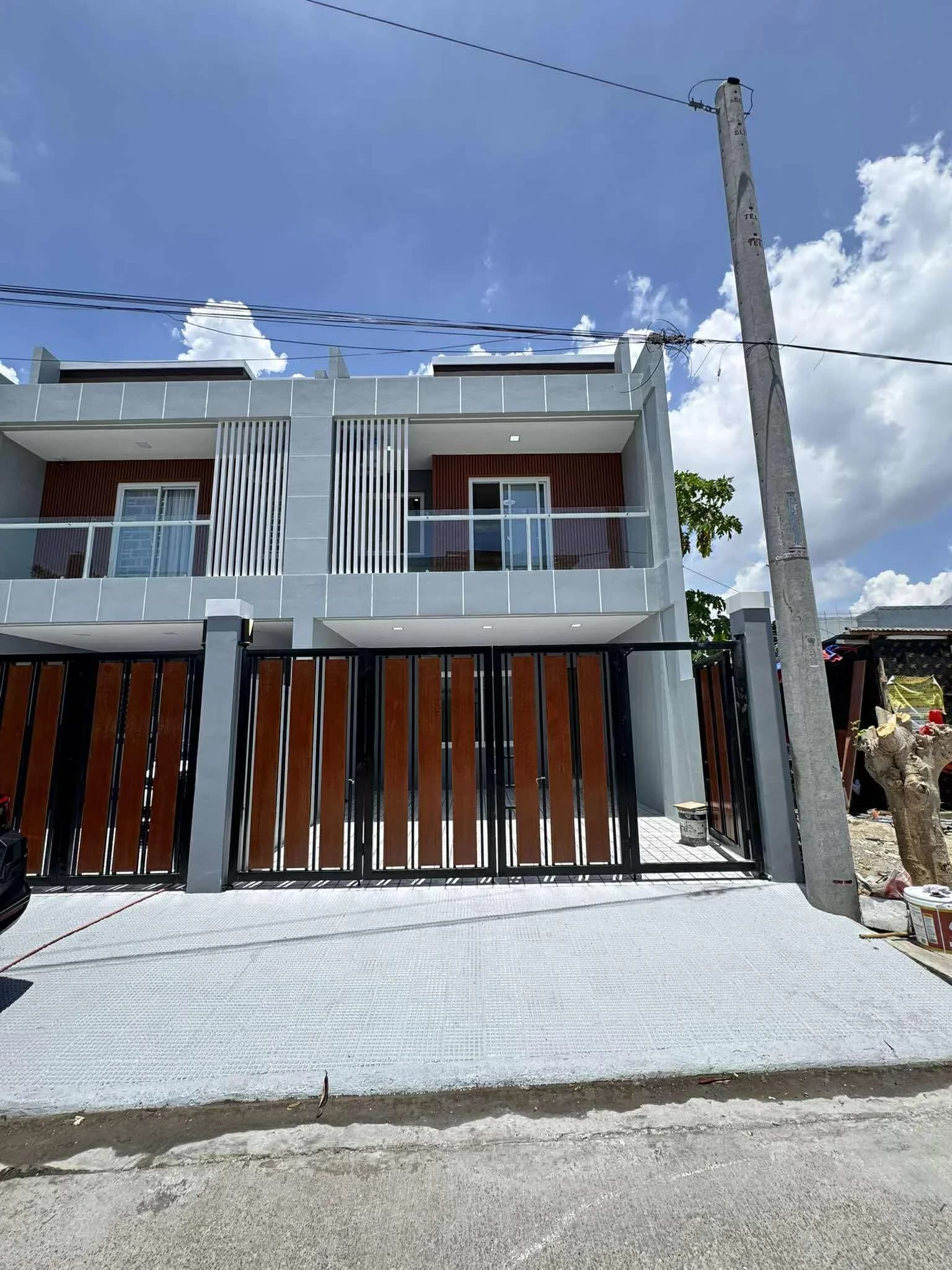 Brand New Duplex House and Lot For Sale in Meadowood Executive Village, Bacoor, Cavite