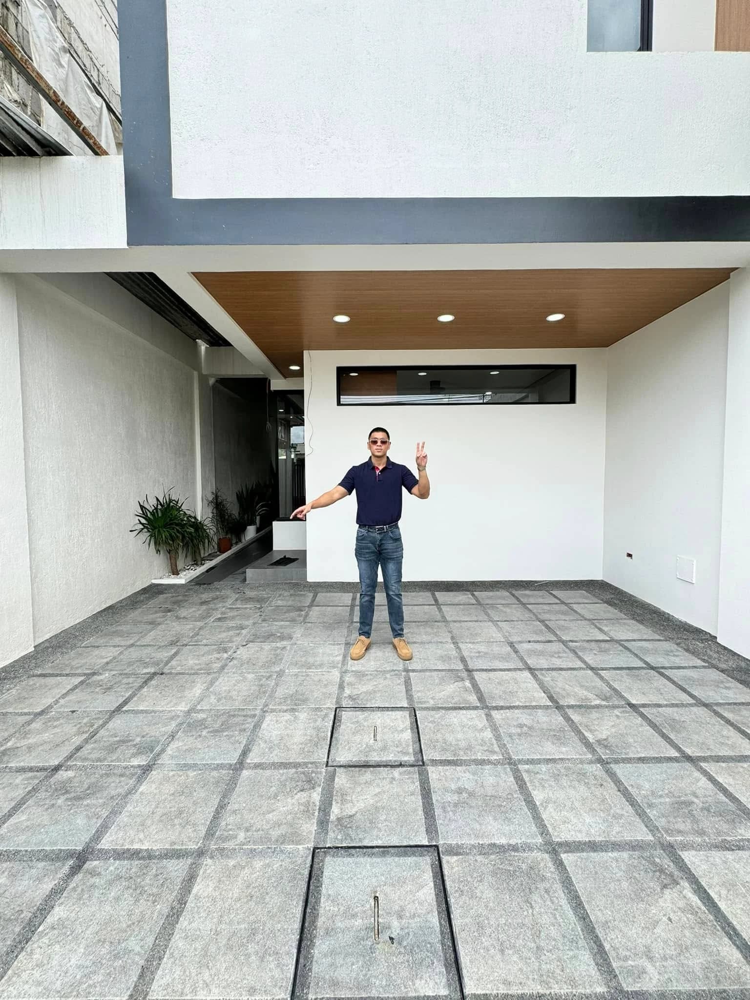Japanese Inspired Minimalist 5BR Home For Sale in Moonwalk Village, Parañaque City