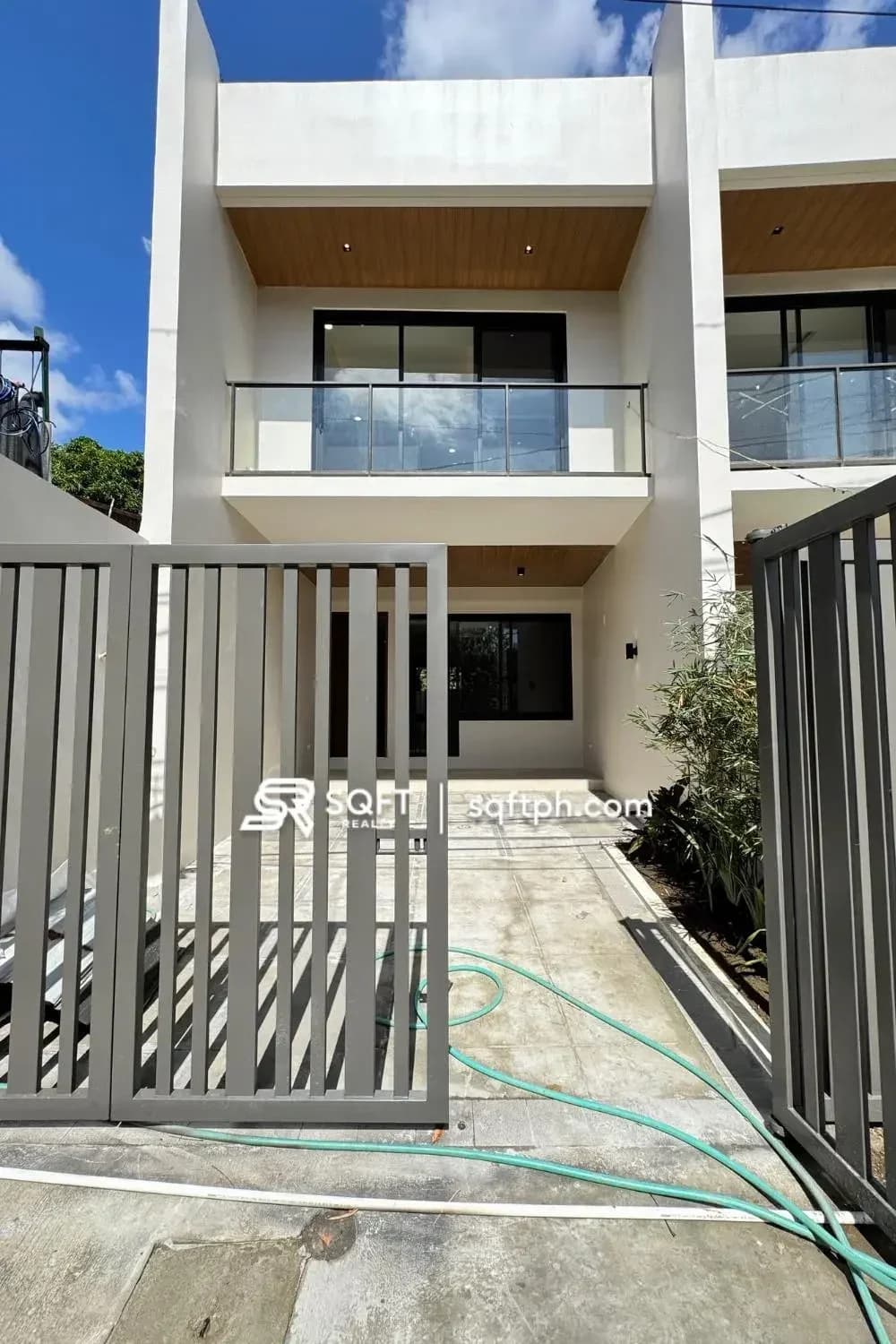 Brand New Elegant Townhouse For Sale in Better Living Subdivision Parañaque City