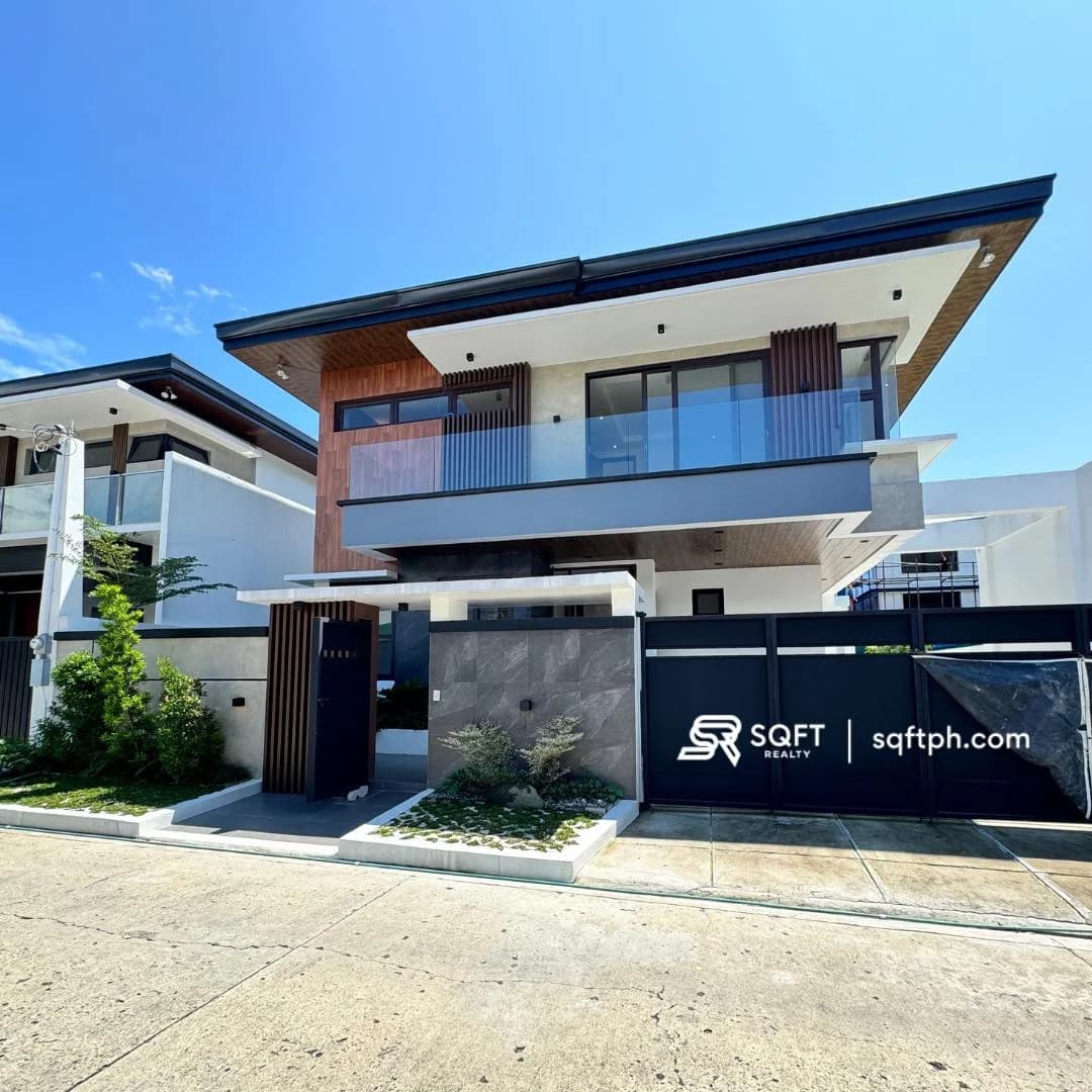 Brand New Modish House and Lot For Sale in BF Homes Paranaque