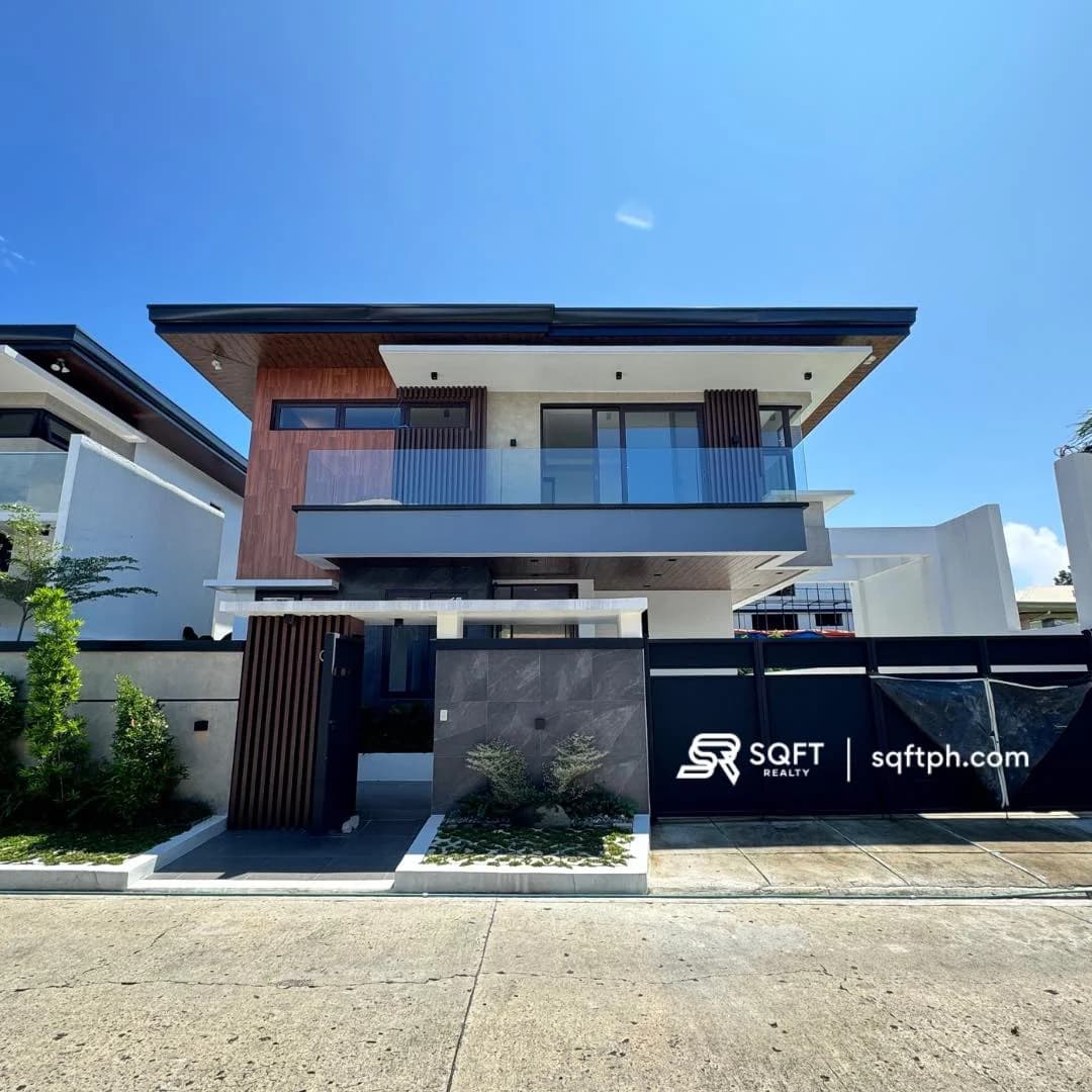 Brand New Modish House and Lot For Sale in BF Homes Paranaque